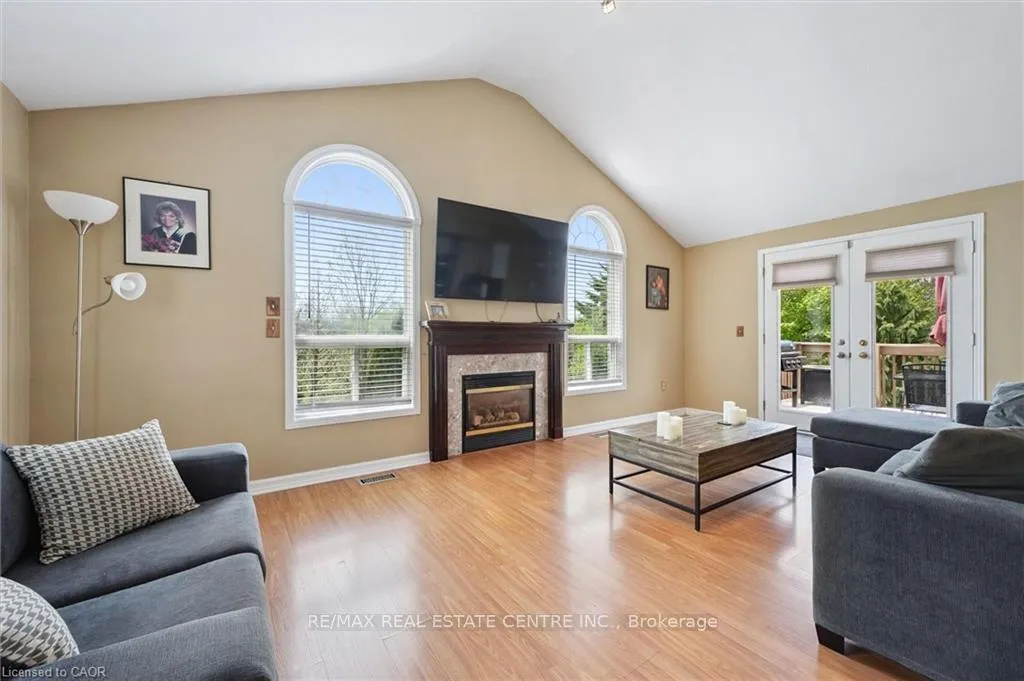 Photo 10 of 24 Buckthorn Crescent, Guelph, Grange Road — HOMEH