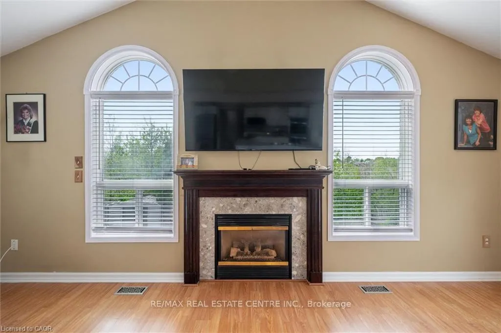 Photo 11 of 24 Buckthorn Crescent, Guelph, Grange Road — HOMEH