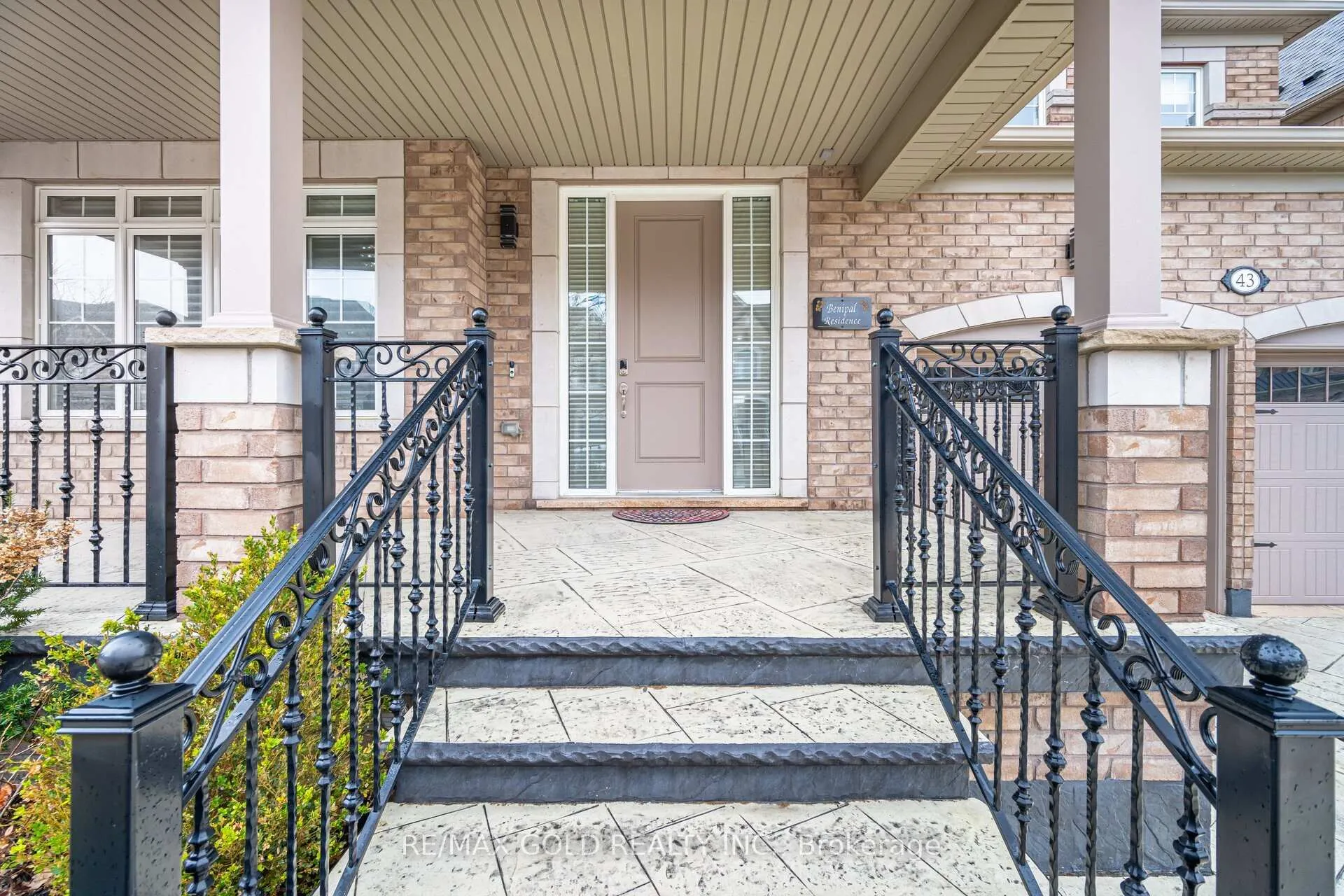 Photo 2 of 43 Decorso Drive, Brampton, Bram East — HOMEH