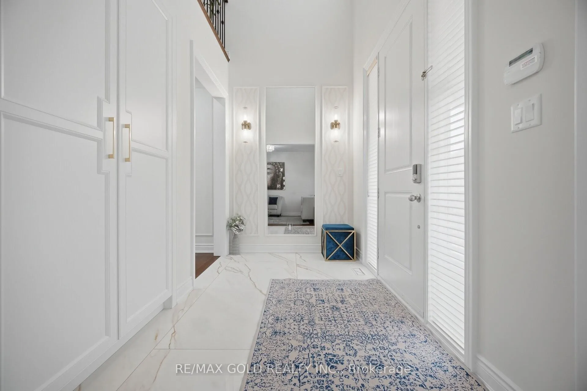 Photo 3 of 43 Decorso Drive, Brampton, Bram East — HOMEH
