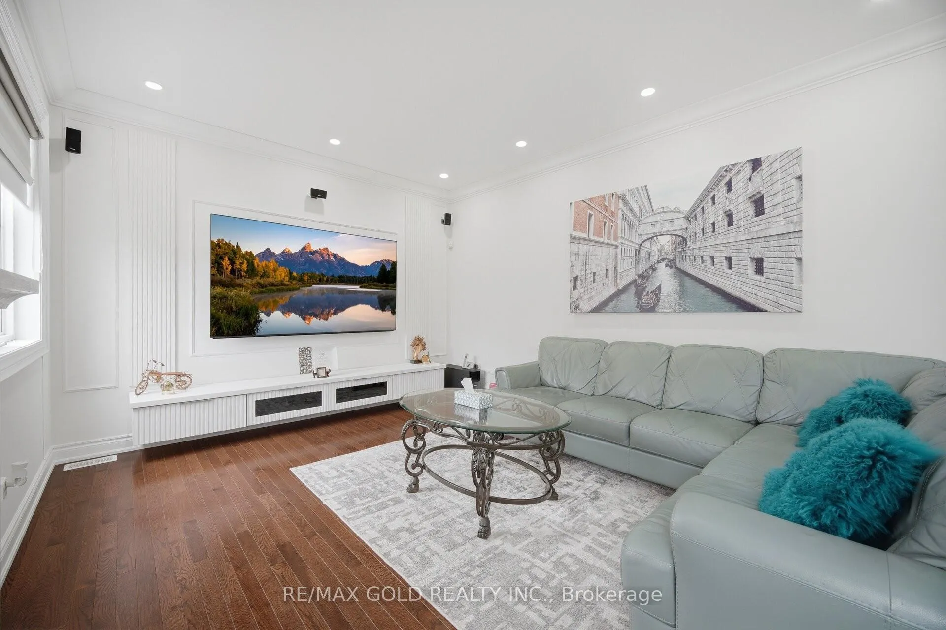 Photo 12 of 43 Decorso Drive, Brampton, Bram East — HOMEH