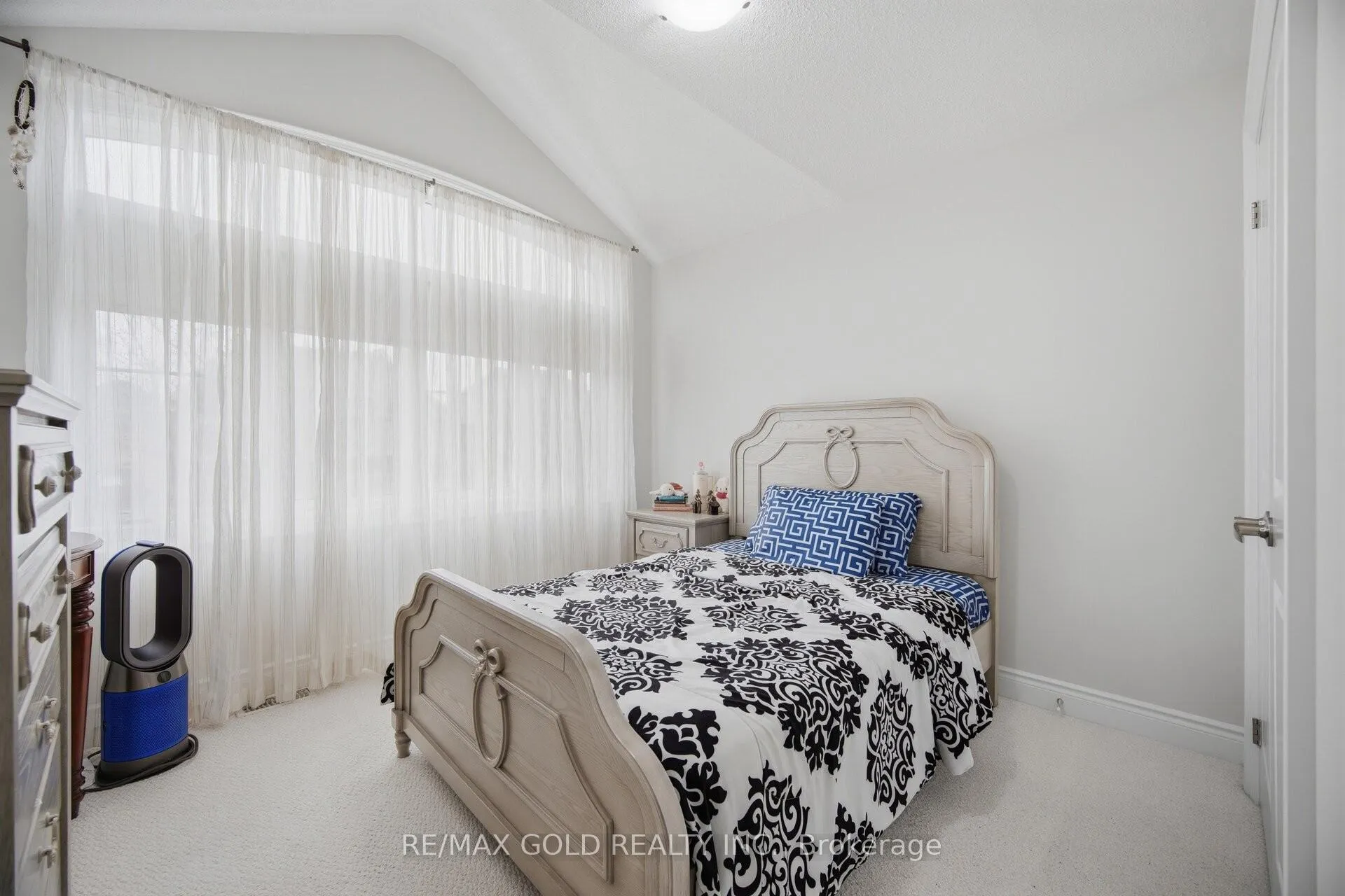 Photo 22 of 43 Decorso Drive, Brampton, Bram East — HOMEH