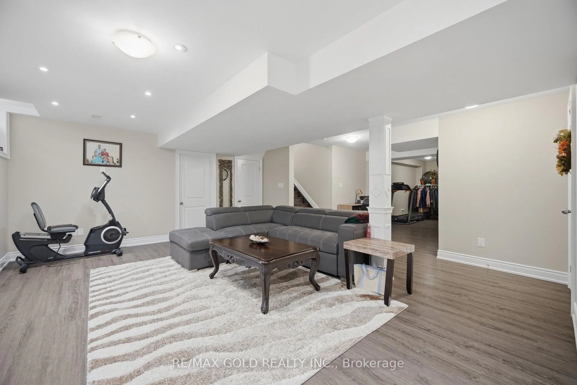 Photo 25 of 43 Decorso Drive, Brampton, Bram East — HOMEH