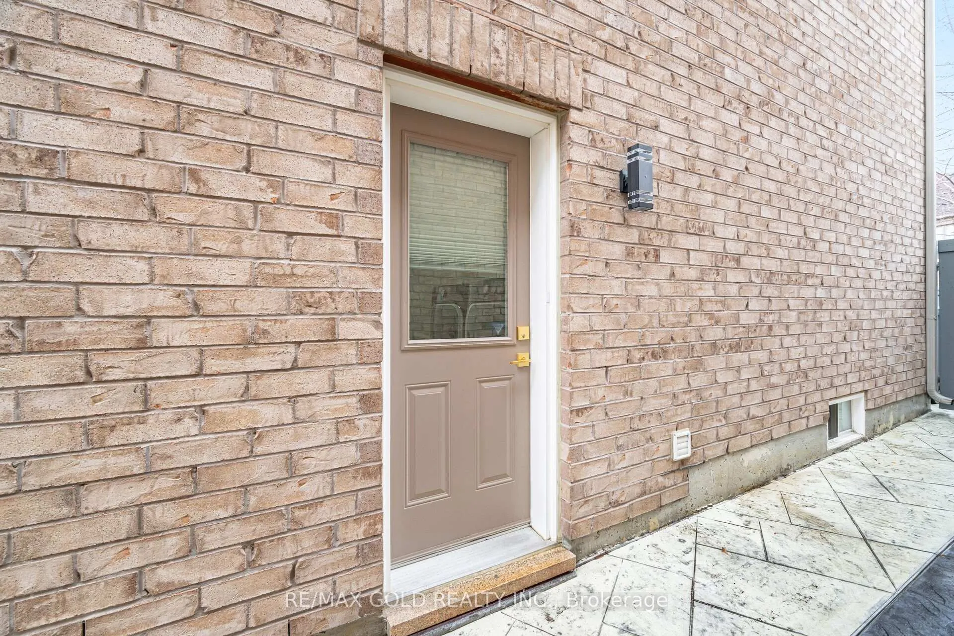 Photo 30 of 43 Decorso Drive, Brampton, Bram East — HOMEH