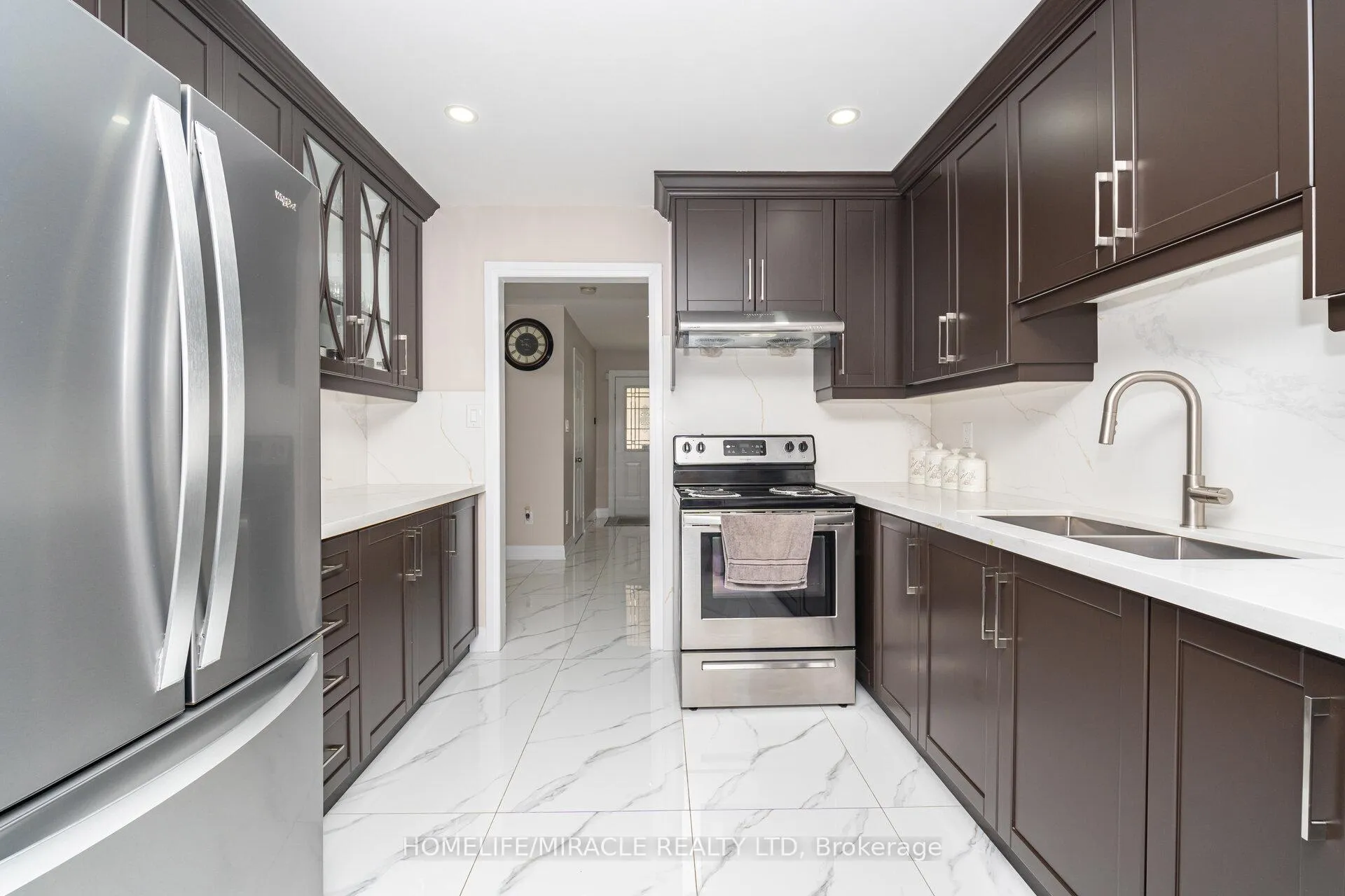 Photo 12 of 8 Twin Pines Crescent, Brampton, Northwest Sandalwood Parkway — HOMEH