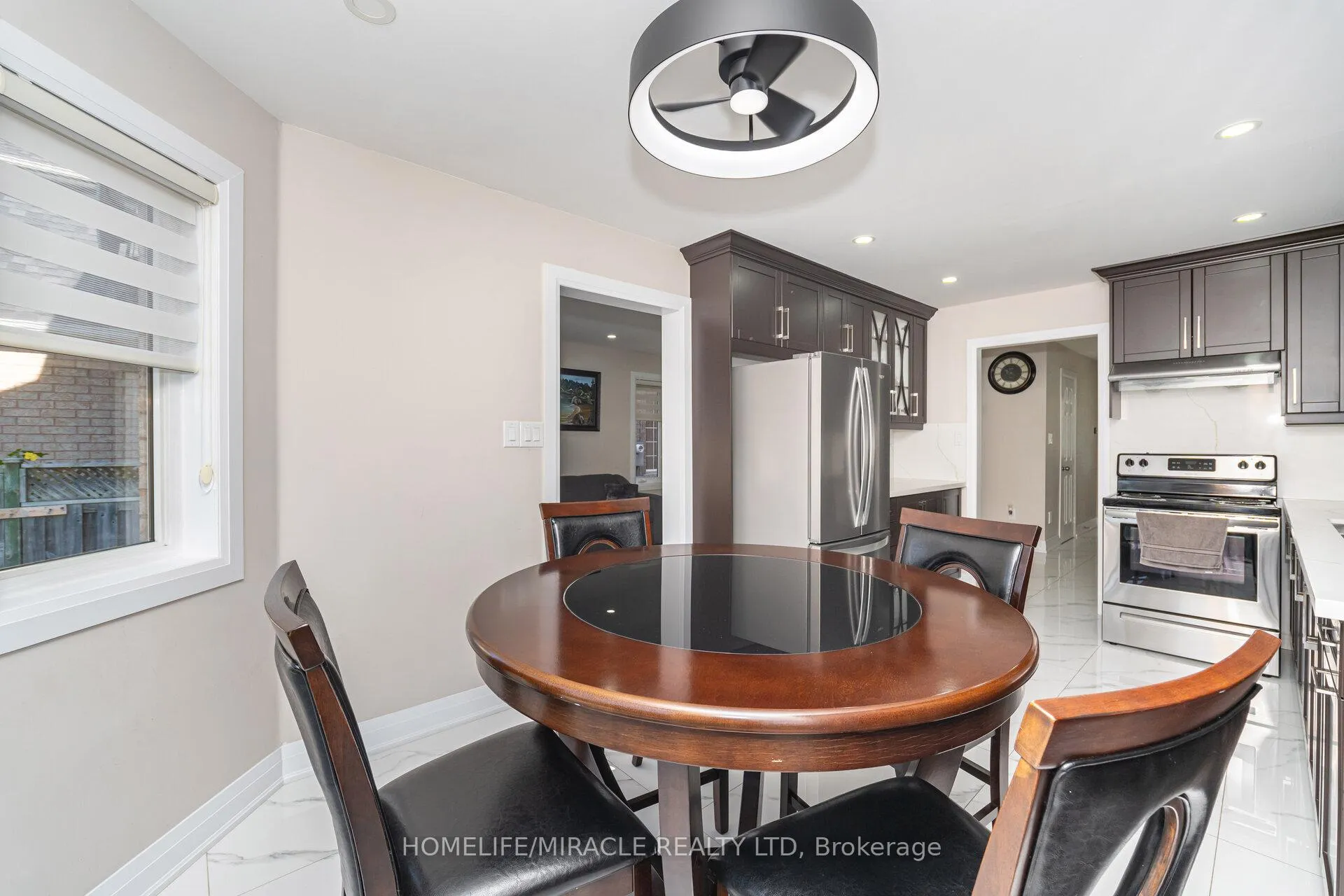 Photo 16 of 8 Twin Pines Crescent, Brampton, Northwest Sandalwood Parkway — HOMEH