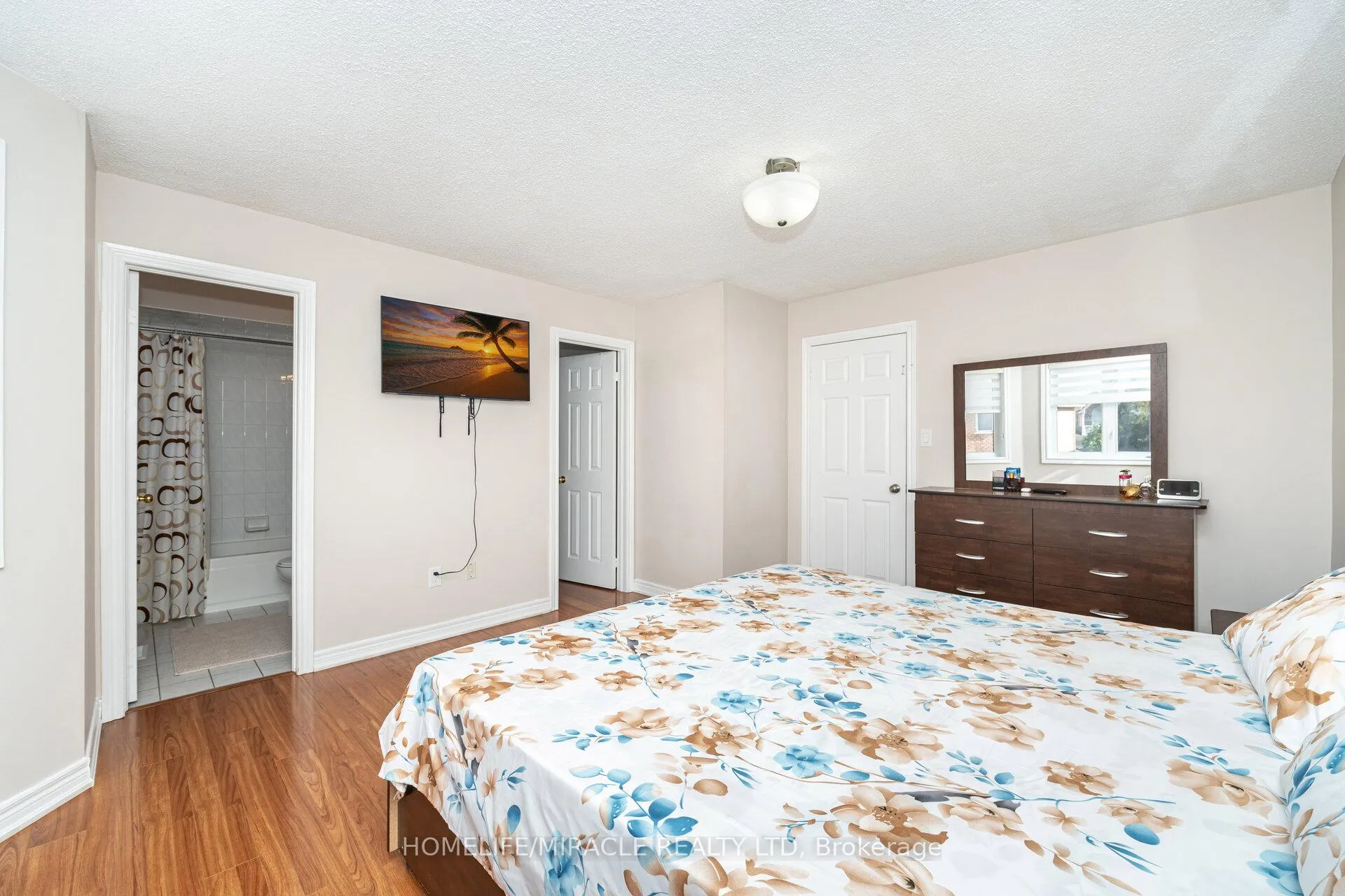 Photo 26 of 8 Twin Pines Crescent, Brampton, Northwest Sandalwood Parkway — HOMEH