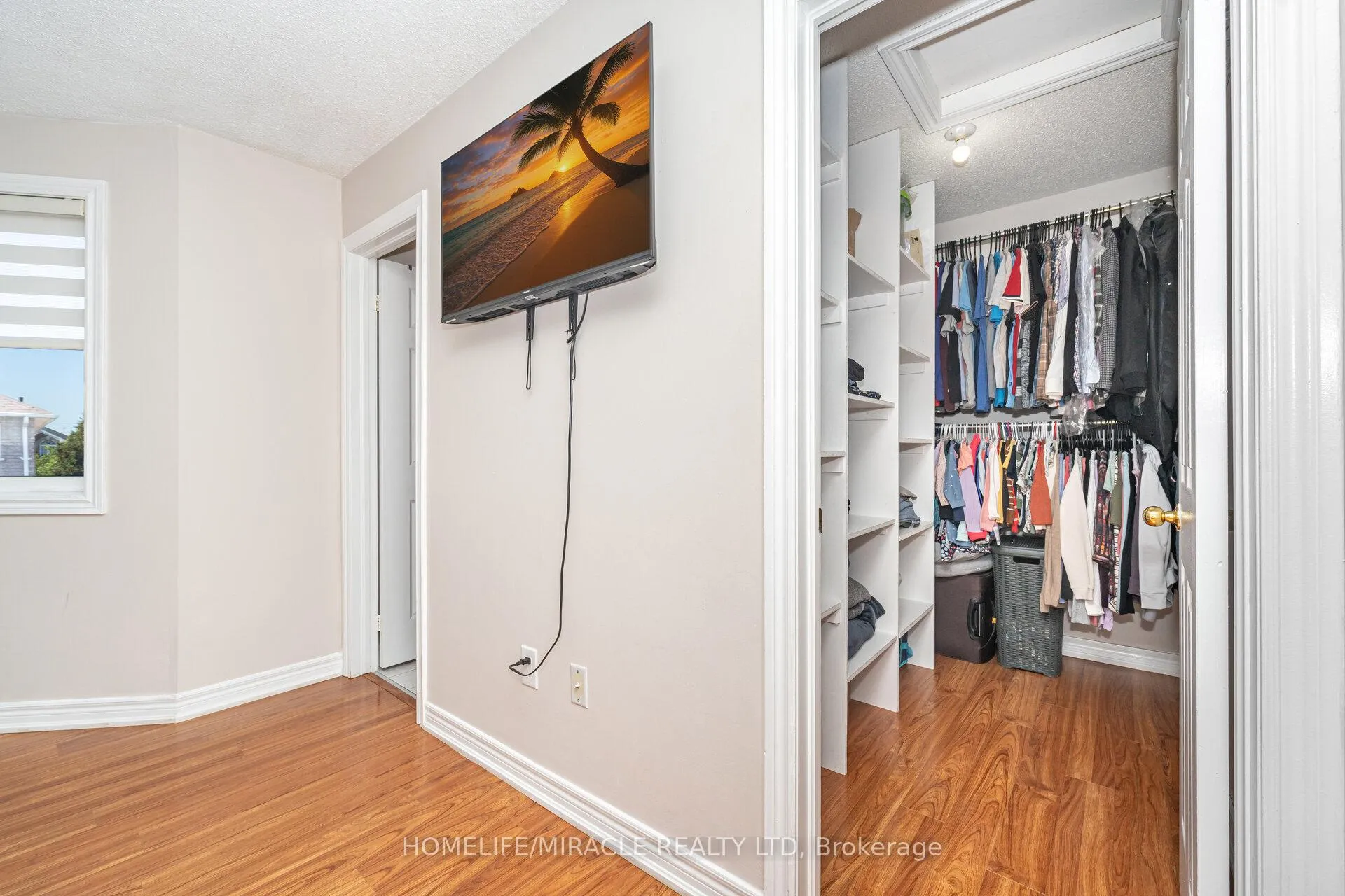 Photo 28 of 8 Twin Pines Crescent, Brampton, Northwest Sandalwood Parkway — HOMEH