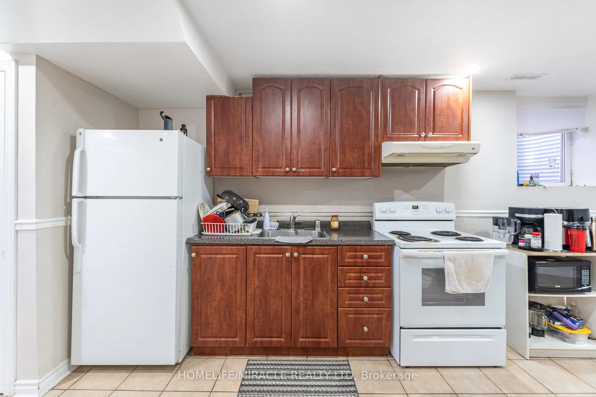 Photo 38 of 8 Twin Pines Crescent, Brampton, Northwest Sandalwood Parkway — HOMEH