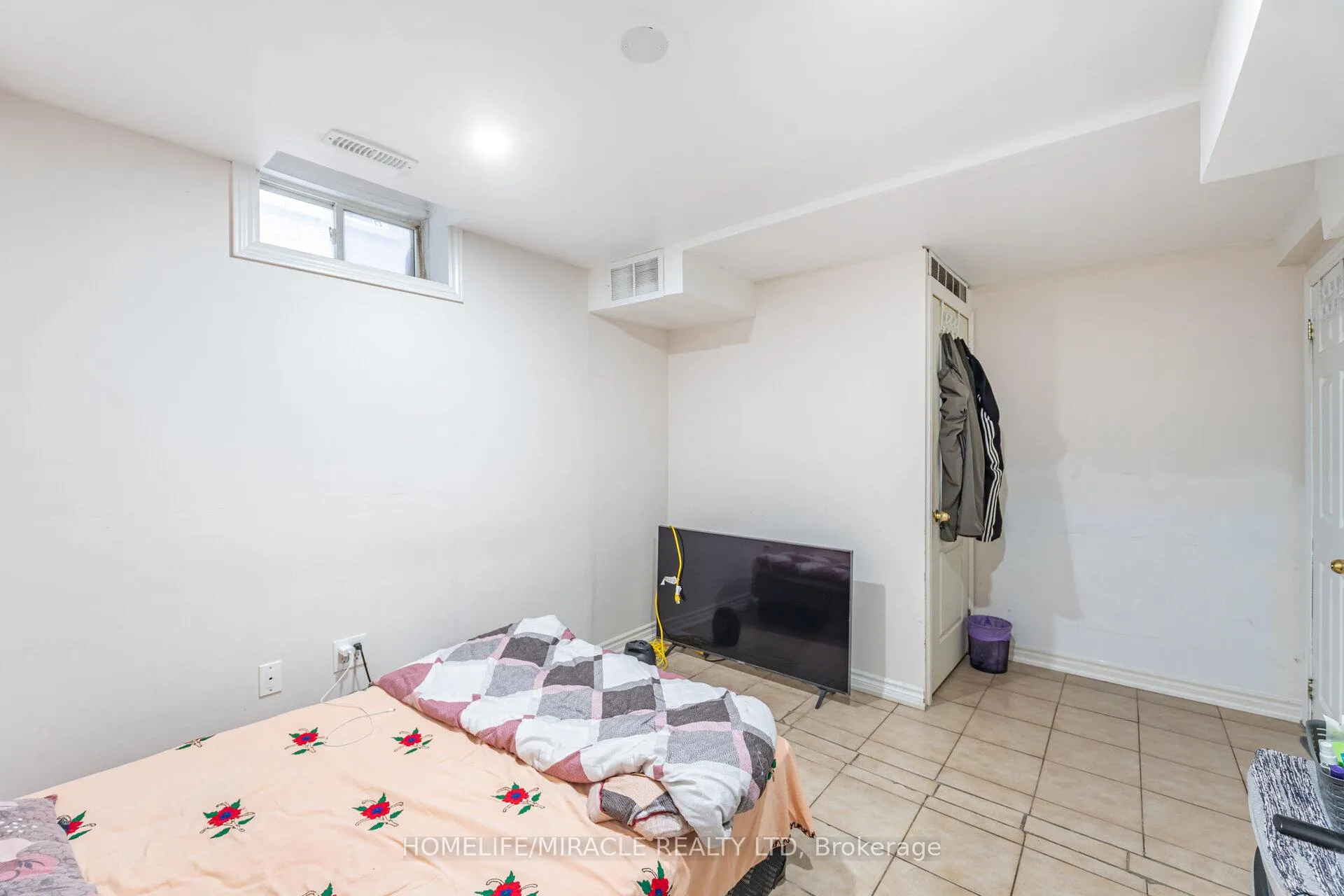 Photo 43 of 8 Twin Pines Crescent, Brampton, Northwest Sandalwood Parkway — HOMEH