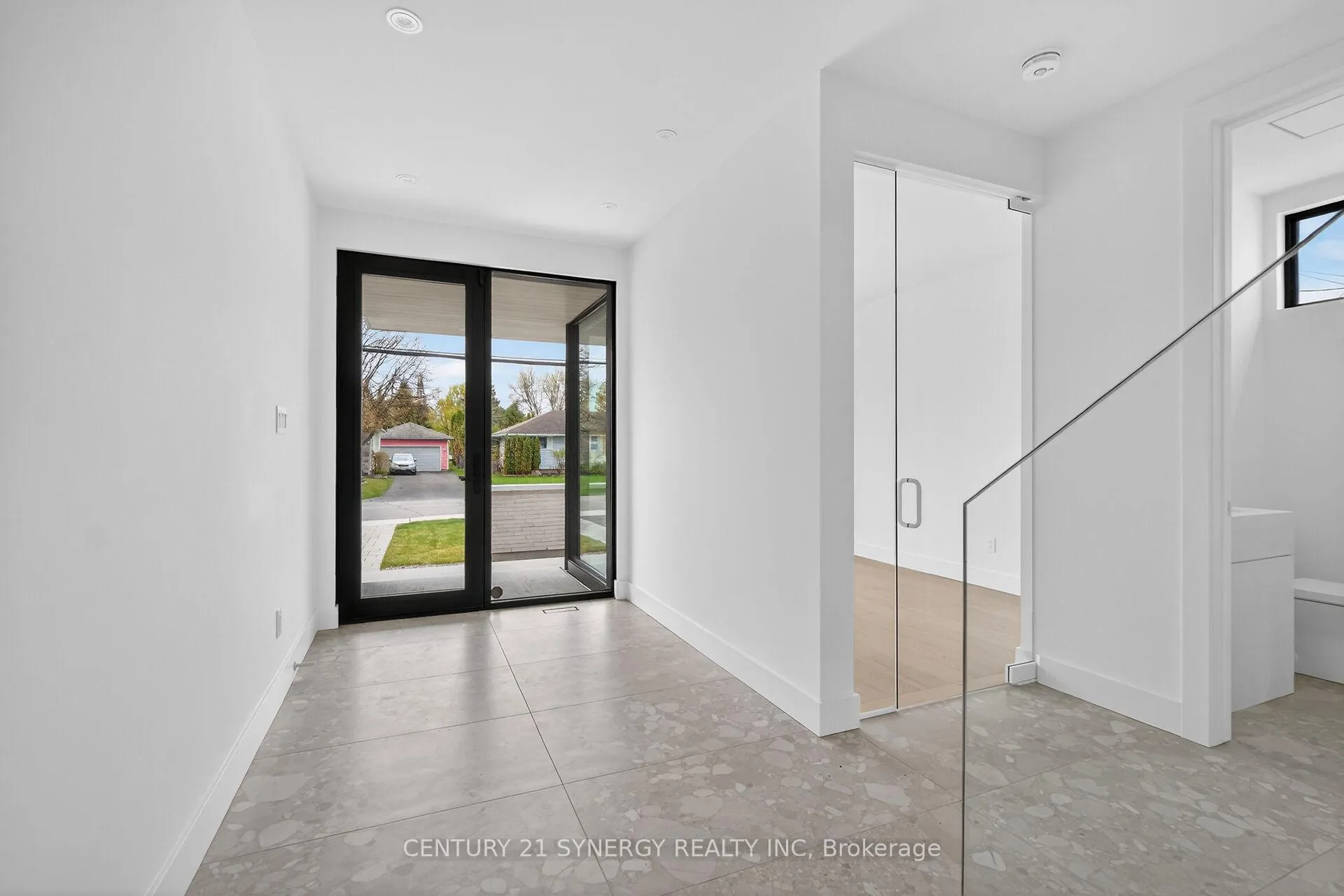 Photo 5 of 45 Inverness Avenue, Ottawa, Borden Farm/Stewart Farm/Carleton Heights/Parkwood Hills — HOMEH
