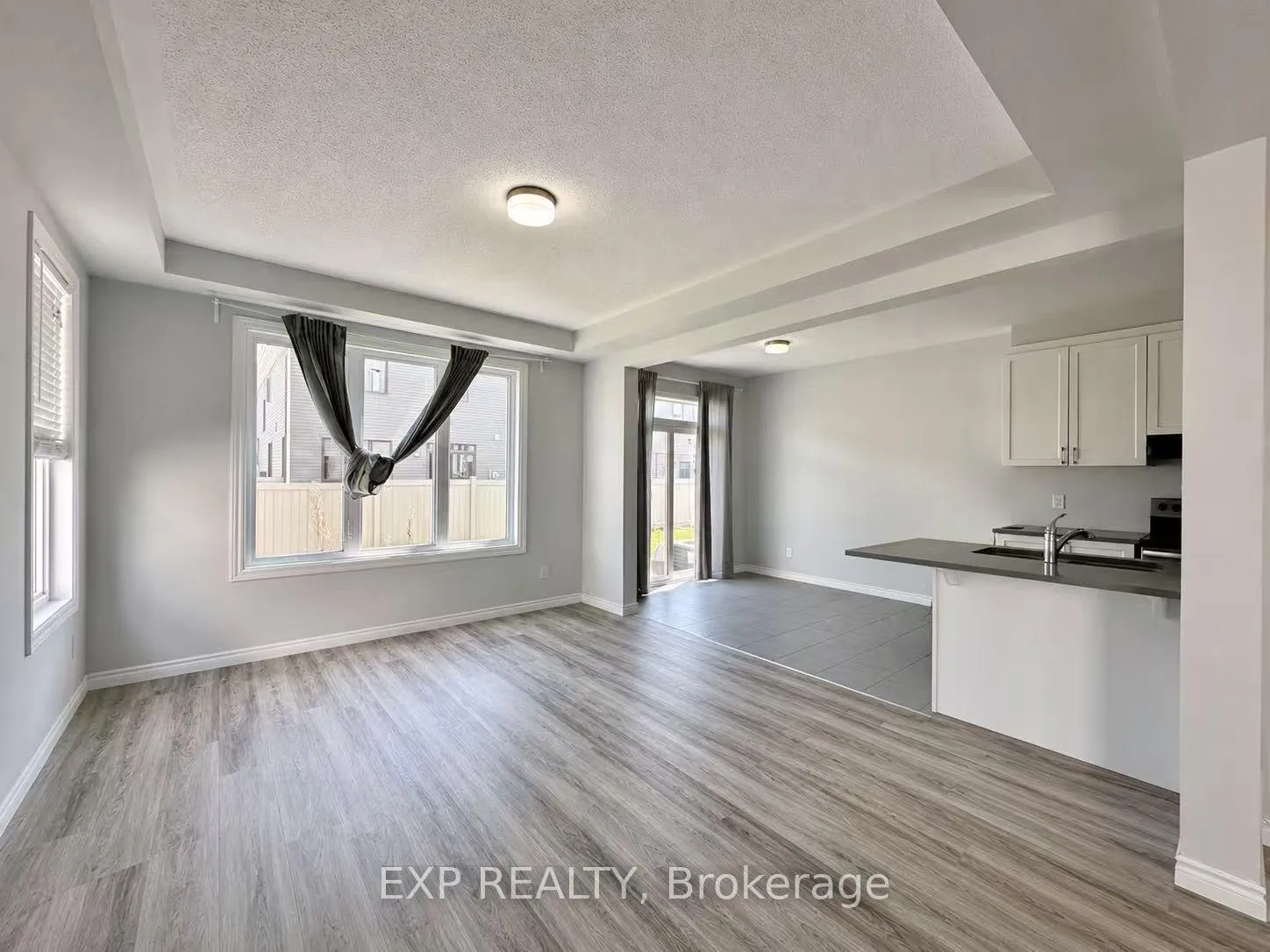 Photo 4 of 823 Regulus Ridge, Ottawa, Barrhaven - Half Moon Bay — HOMEH