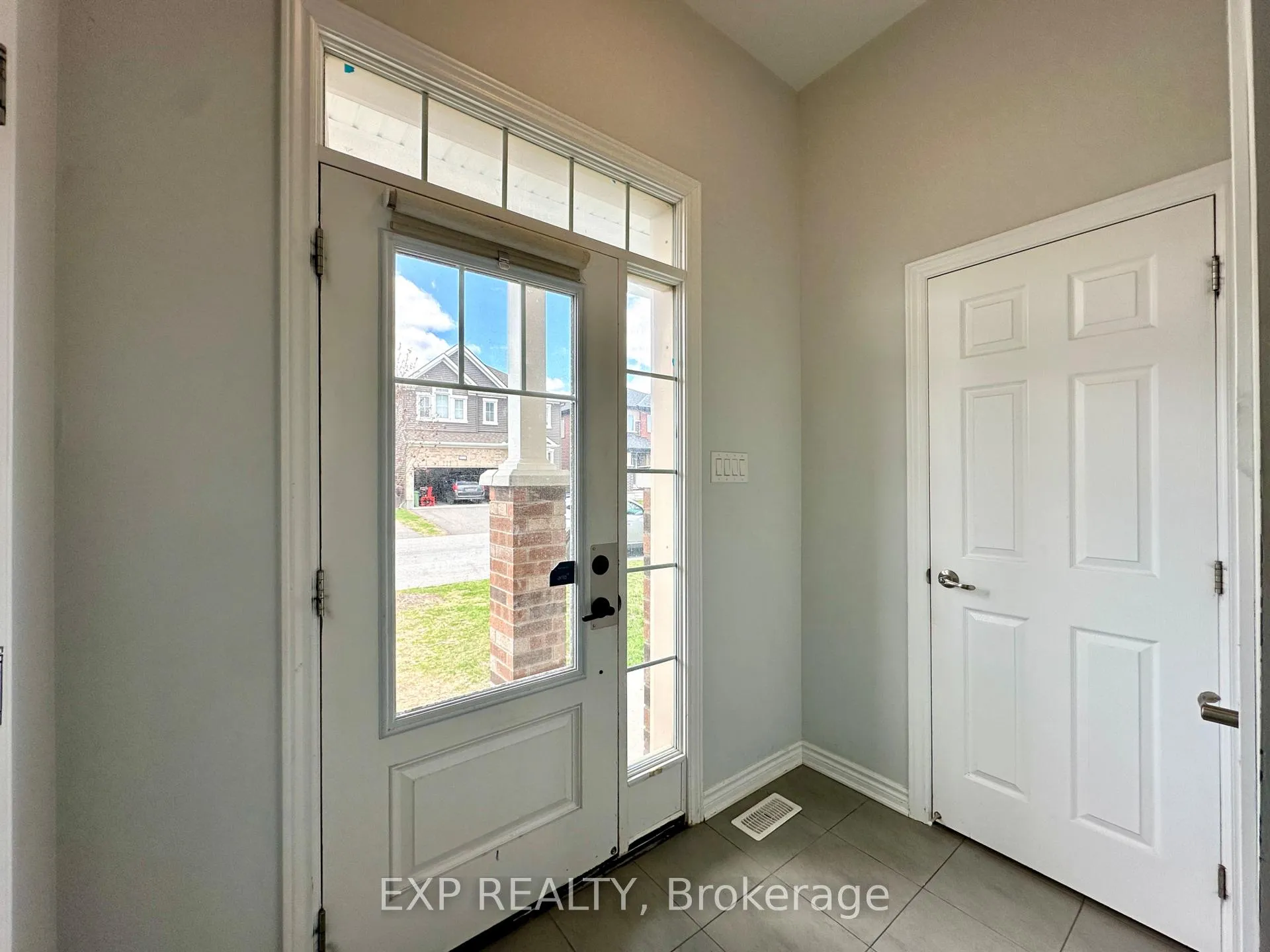 Photo 9 of 823 Regulus Ridge, Ottawa, Barrhaven - Half Moon Bay — HOMEH