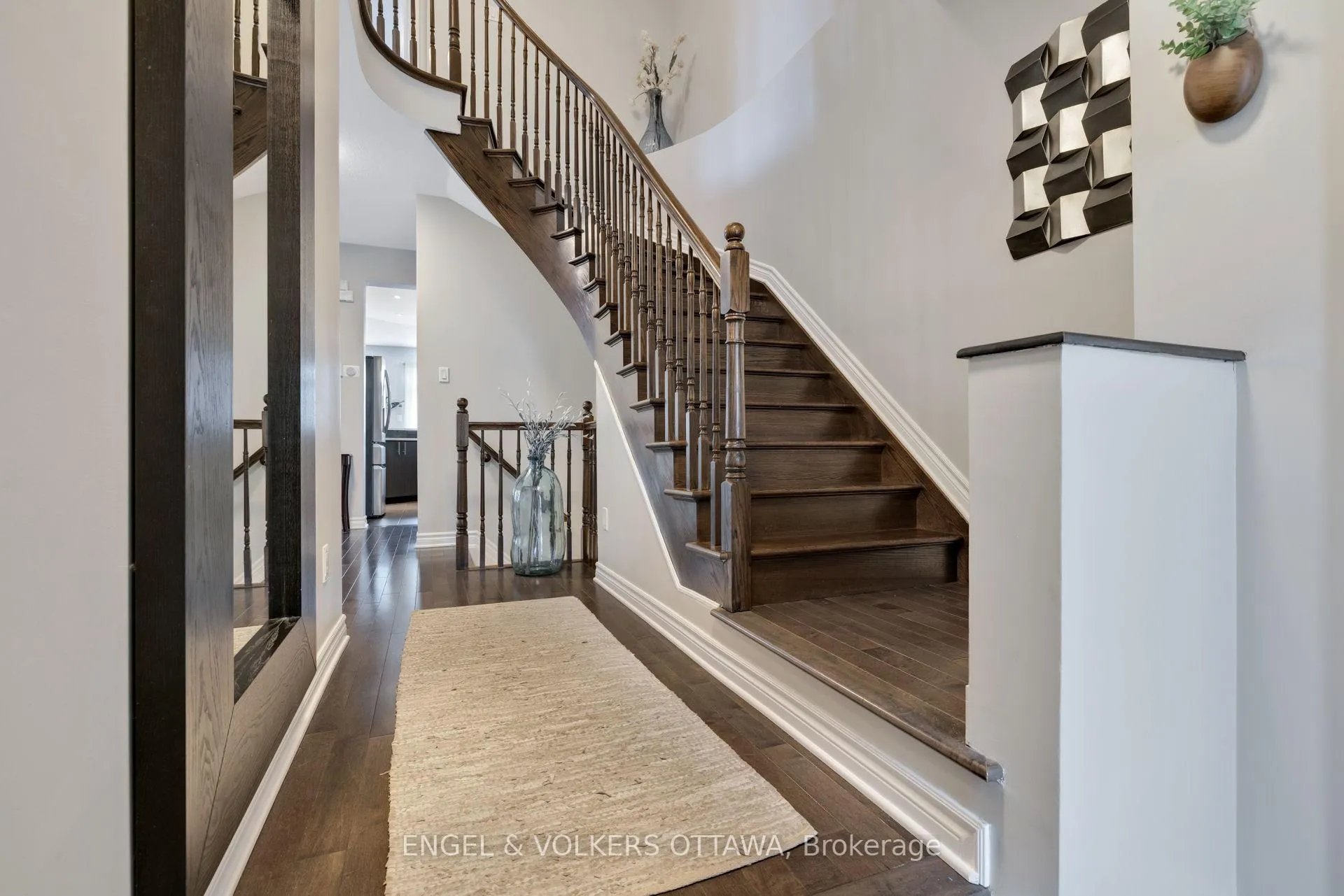 Photo 6 of 425 Cooks Mill Crescent, Ottawa, Riverside South — HOMEH