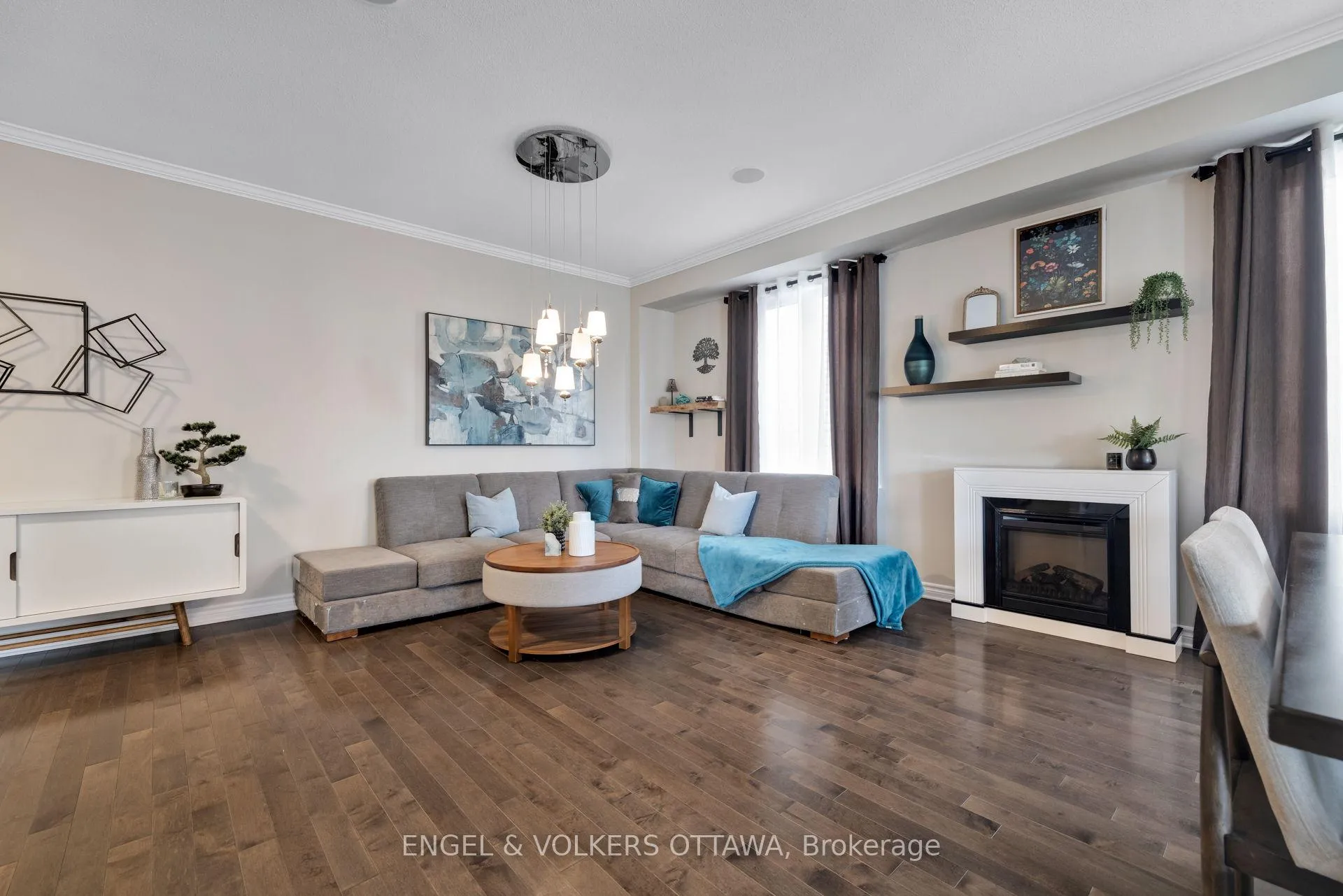 Photo 10 of 425 Cooks Mill Crescent, Ottawa, Riverside South — HOMEH