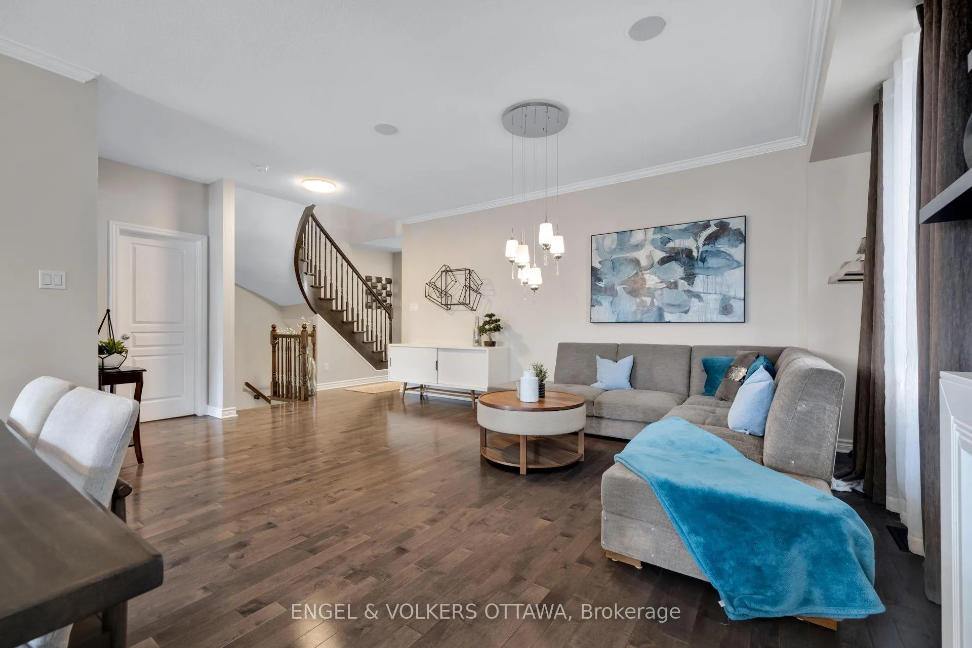 Photo 11 of 425 Cooks Mill Crescent, Ottawa, Riverside South — HOMEH