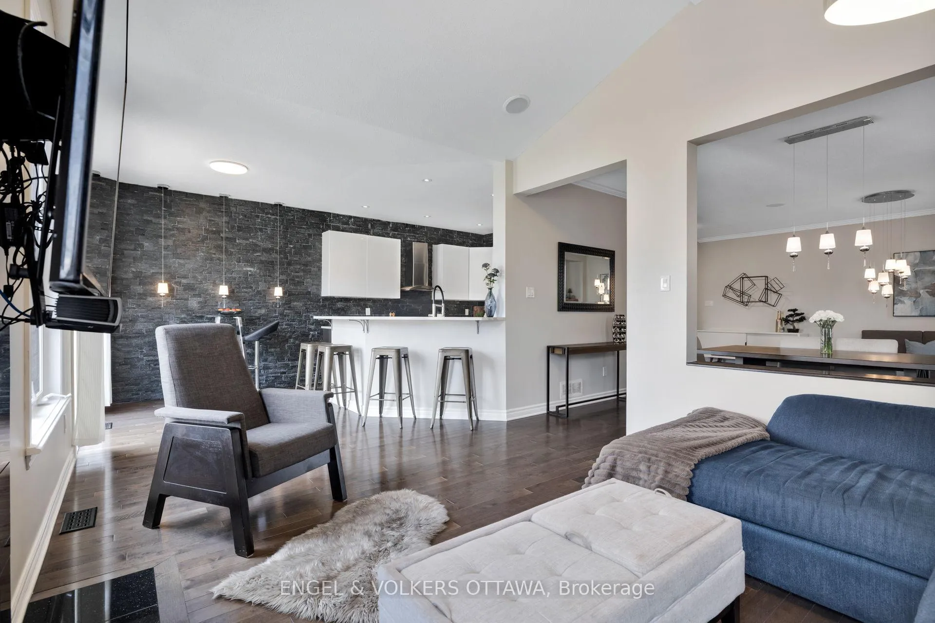 Photo 16 of 425 Cooks Mill Crescent, Ottawa, Riverside South — HOMEH