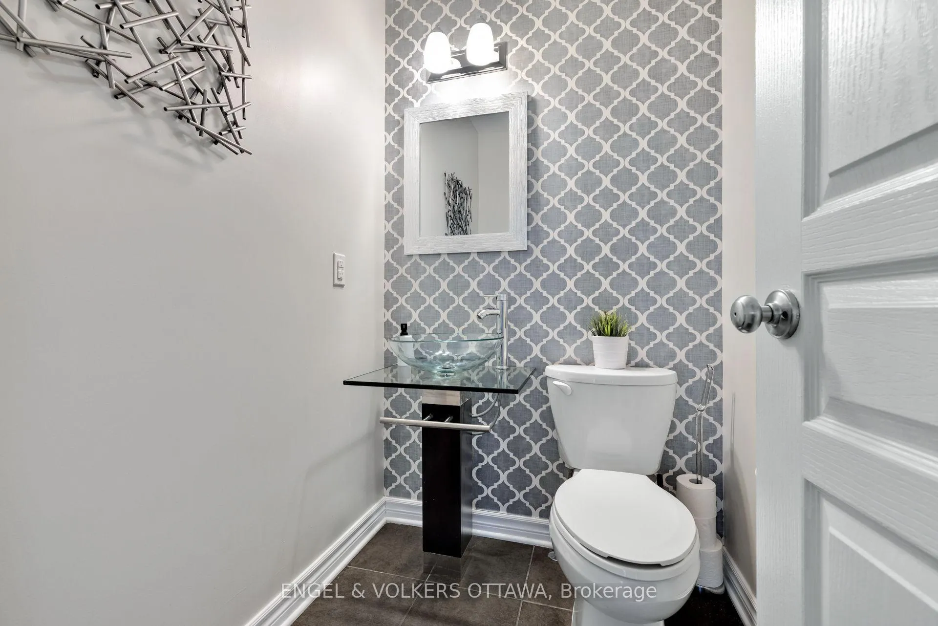 Photo 21 of 425 Cooks Mill Crescent, Ottawa, Riverside South — HOMEH