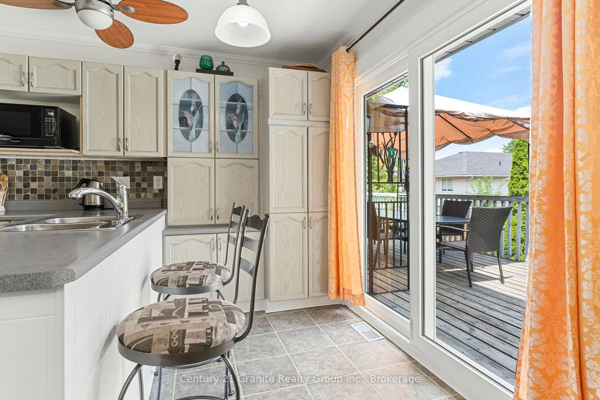 Photo 15 of 4 Birch Crescent, Kawartha Lakes, Bobcaygeon — HOMEH
