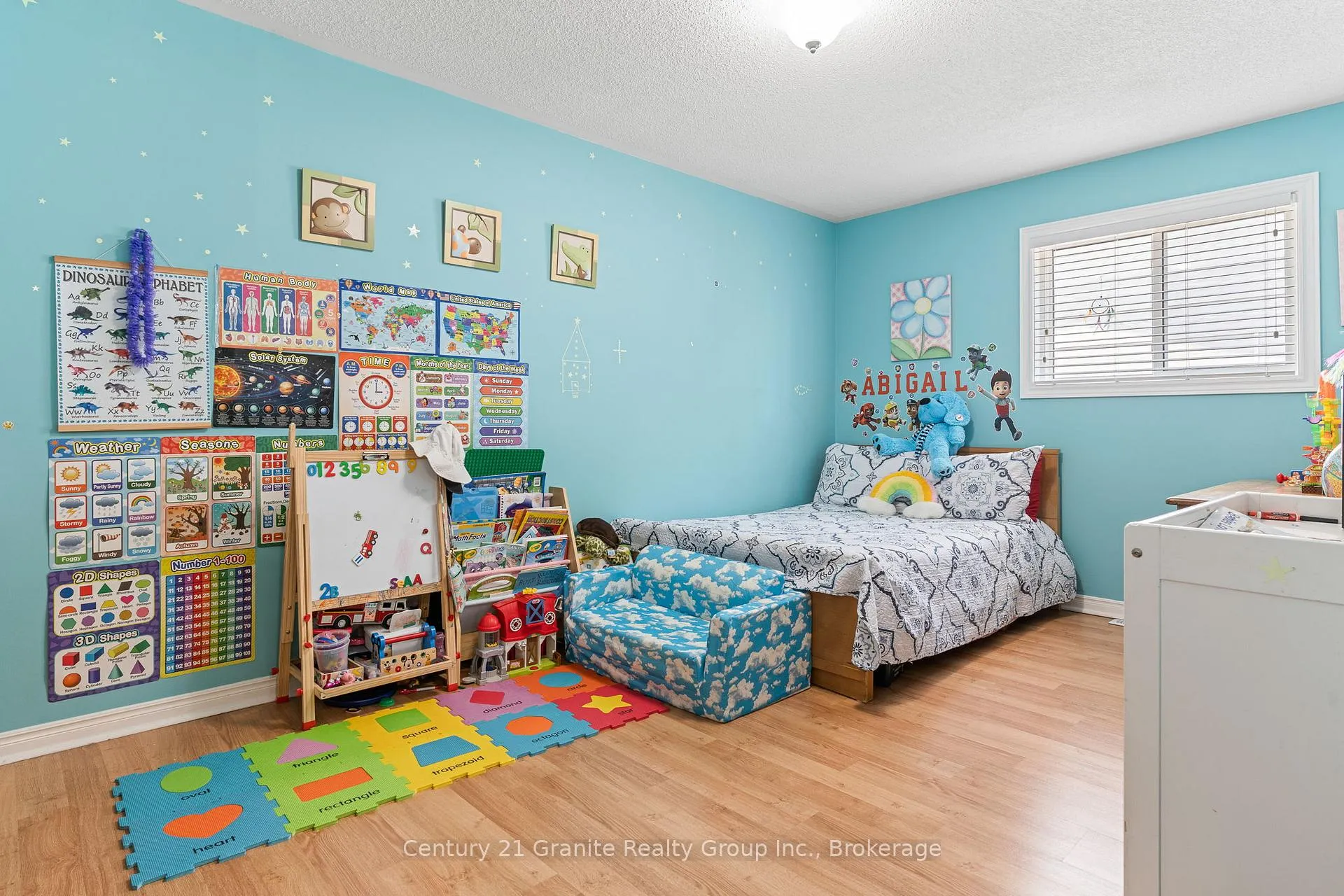 Photo 20 of 4 Birch Crescent, Kawartha Lakes, Bobcaygeon — HOMEH