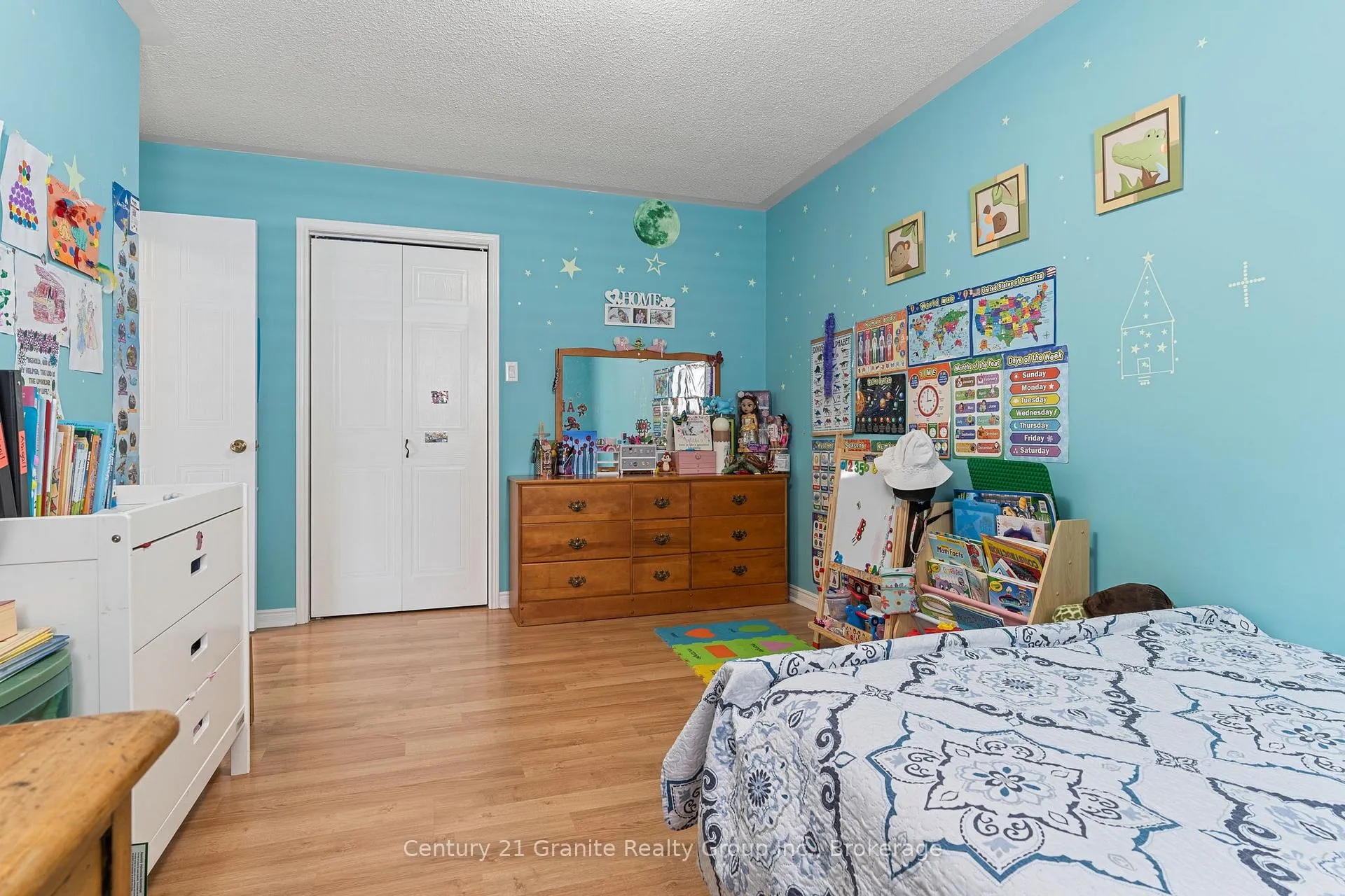 Photo 21 of 4 Birch Crescent, Kawartha Lakes, Bobcaygeon — HOMEH