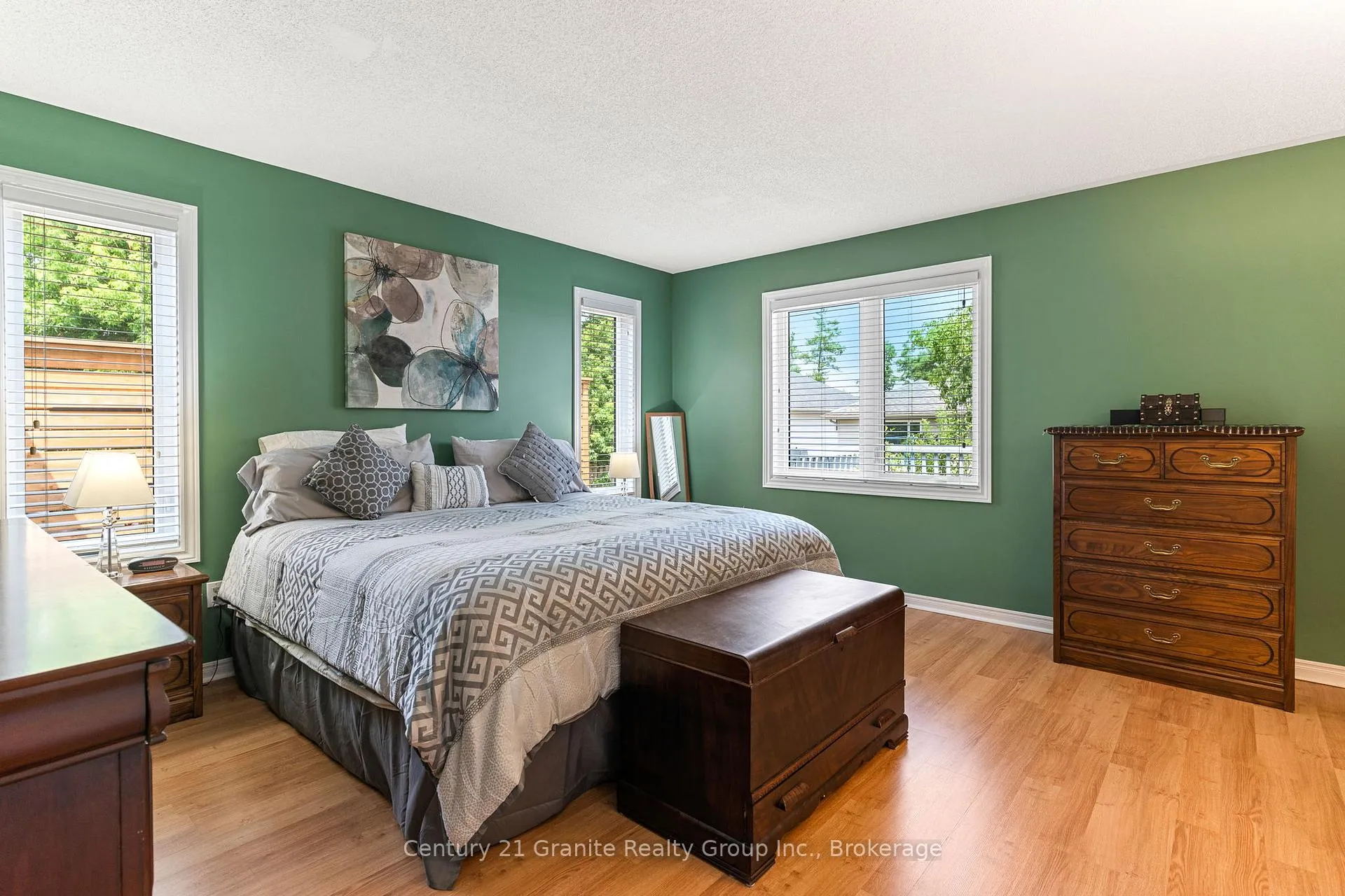 Photo 23 of 4 Birch Crescent, Kawartha Lakes, Bobcaygeon — HOMEH