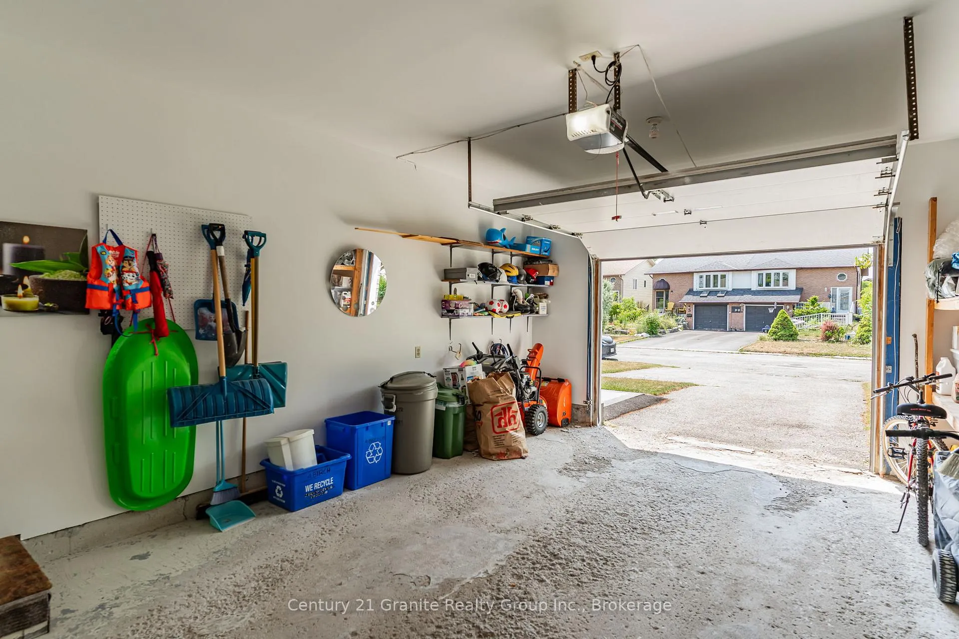 Photo 38 of 4 Birch Crescent, Kawartha Lakes, Bobcaygeon — HOMEH