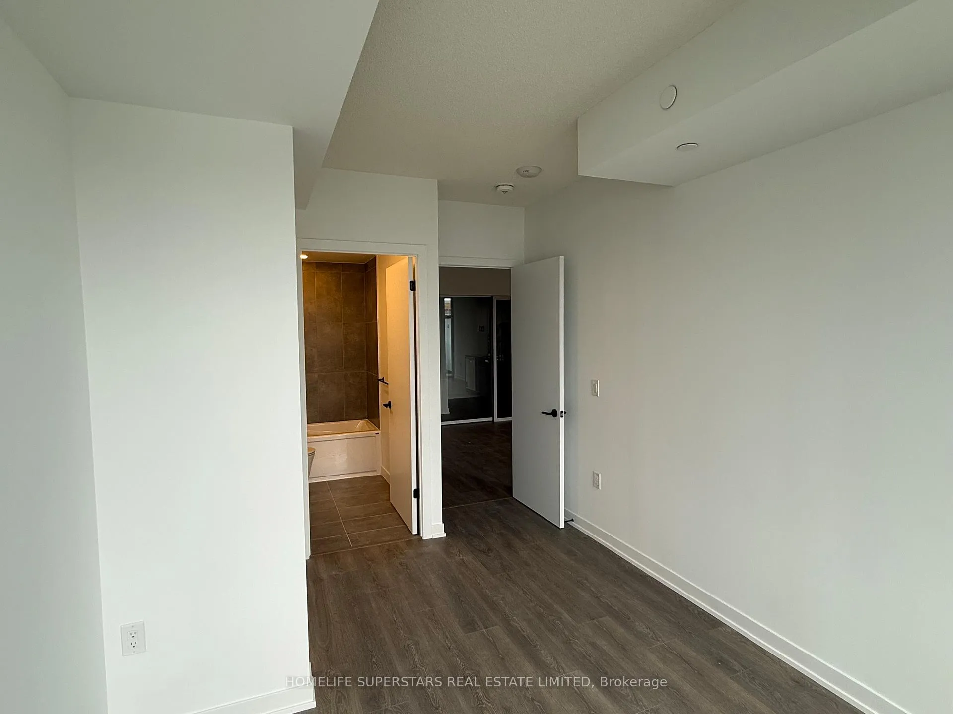 Photo 8 of Unit 225, 4853 Thomas Alton Boulevard, Burlington, Appleby — HOMEH