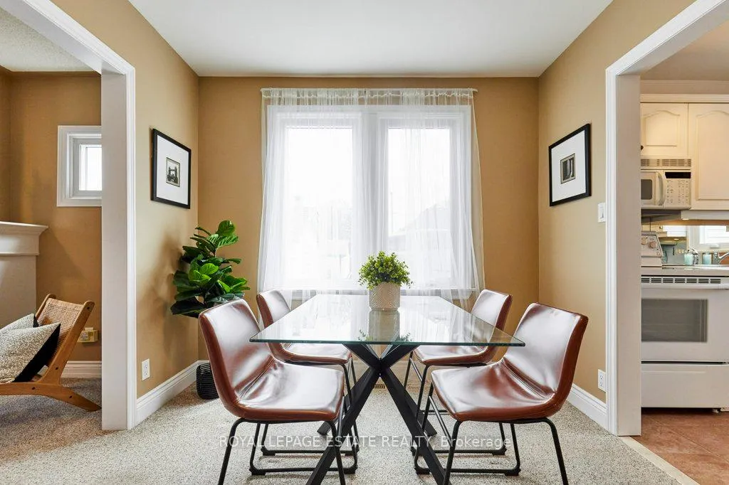 Photo 9 of 138 August Avenue, Scarborough, Oakridge — HOMEH