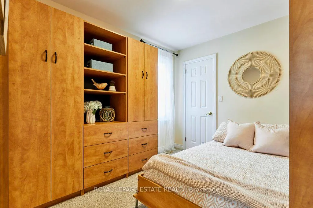 Photo 21 of 138 August Avenue, Scarborough, Oakridge — HOMEH