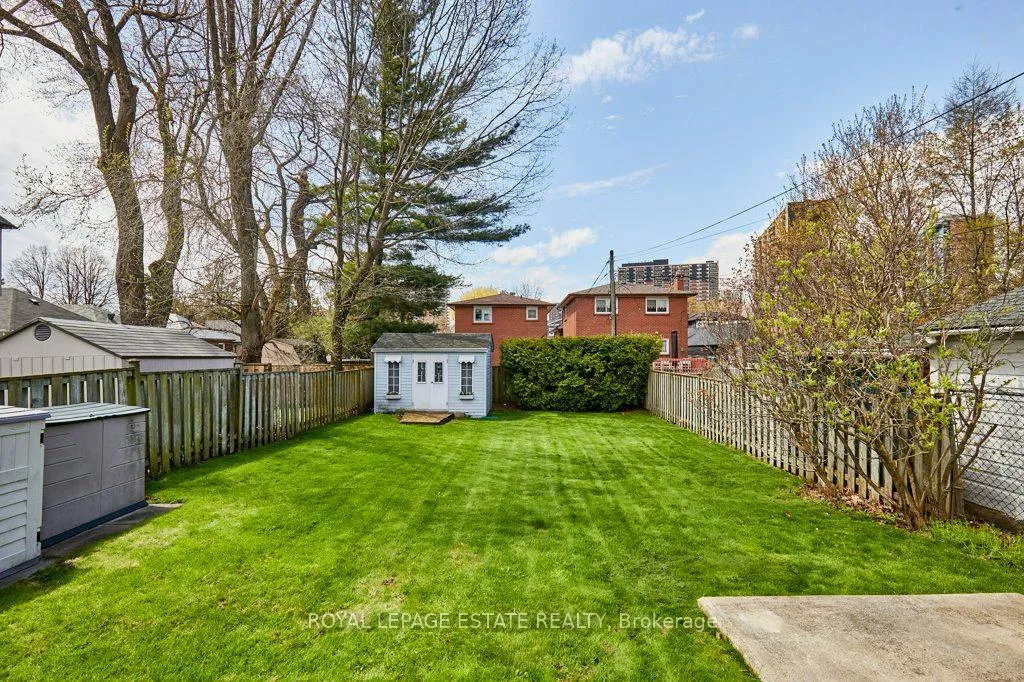 Photo 27 of 138 August Avenue, Scarborough, Oakridge — HOMEH
