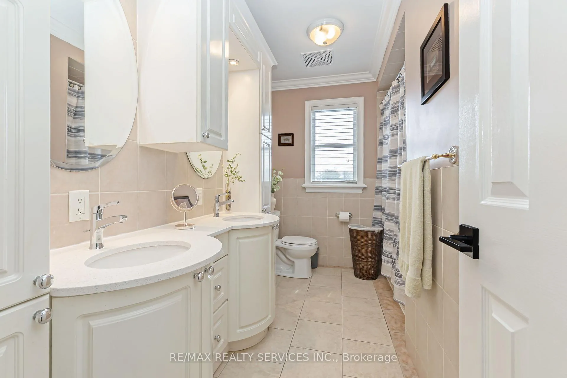 Photo 36 of 29 Chestnut Avenue, Brampton, Northwood Park — HOMEH