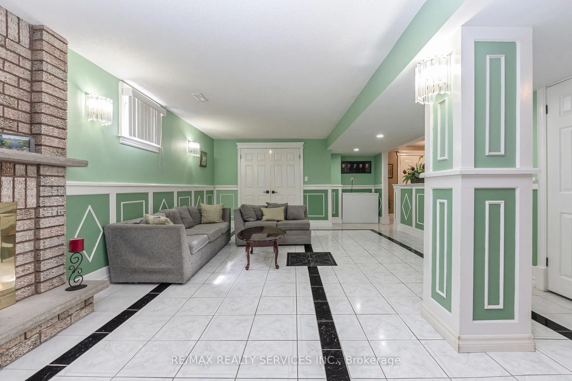 Photo 38 of 29 Chestnut Avenue, Brampton, Northwood Park — HOMEH