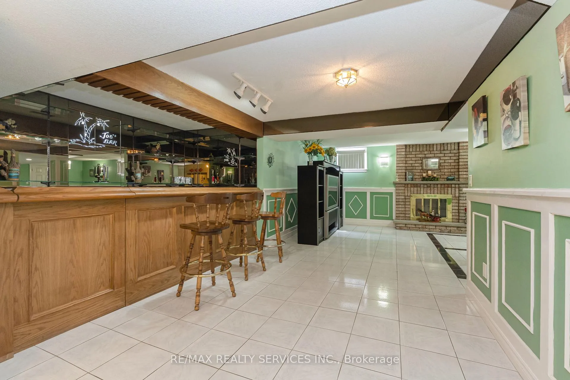 Photo 41 of 29 Chestnut Avenue, Brampton, Northwood Park — HOMEH