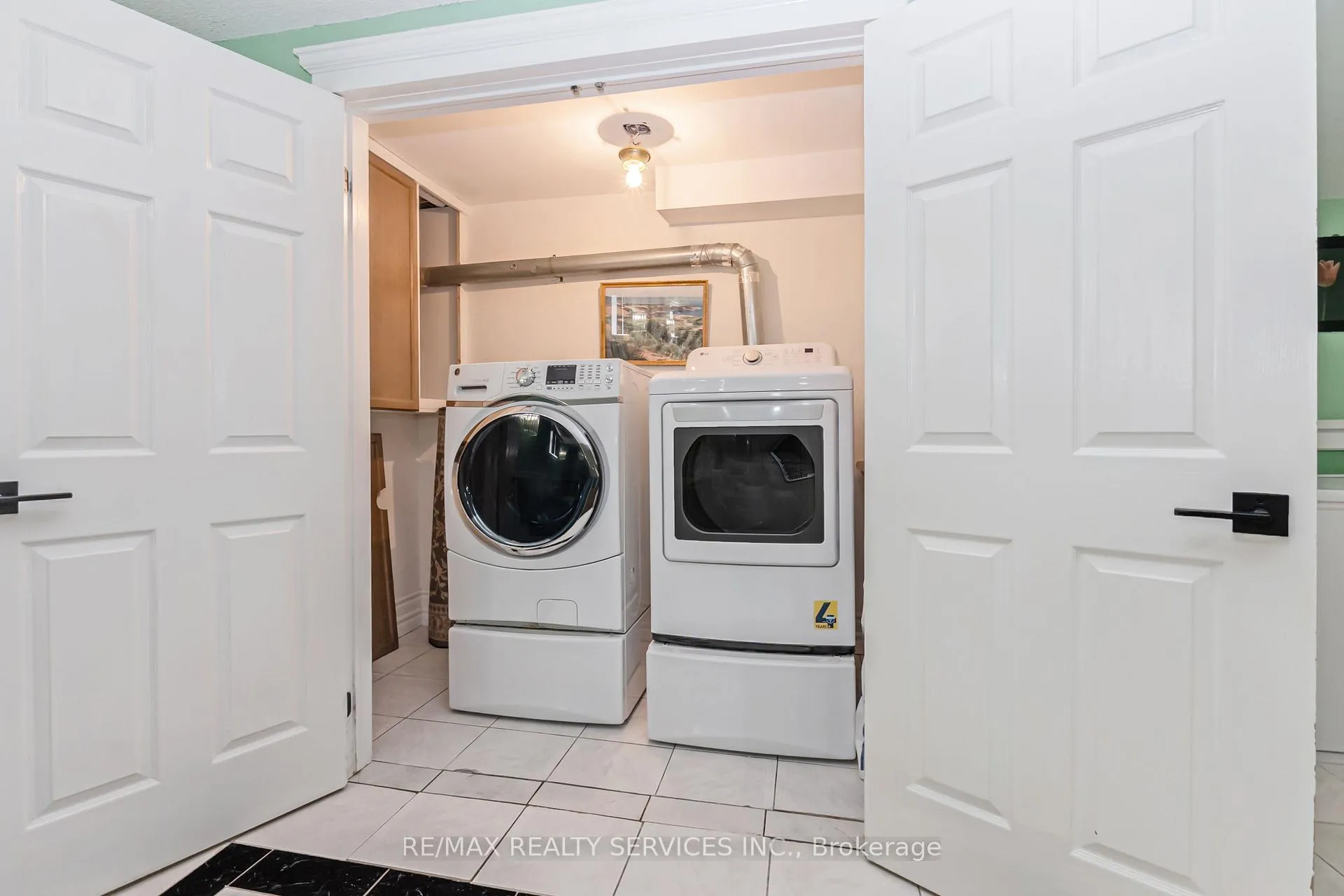 Photo 47 of 29 Chestnut Avenue, Brampton, Northwood Park — HOMEH