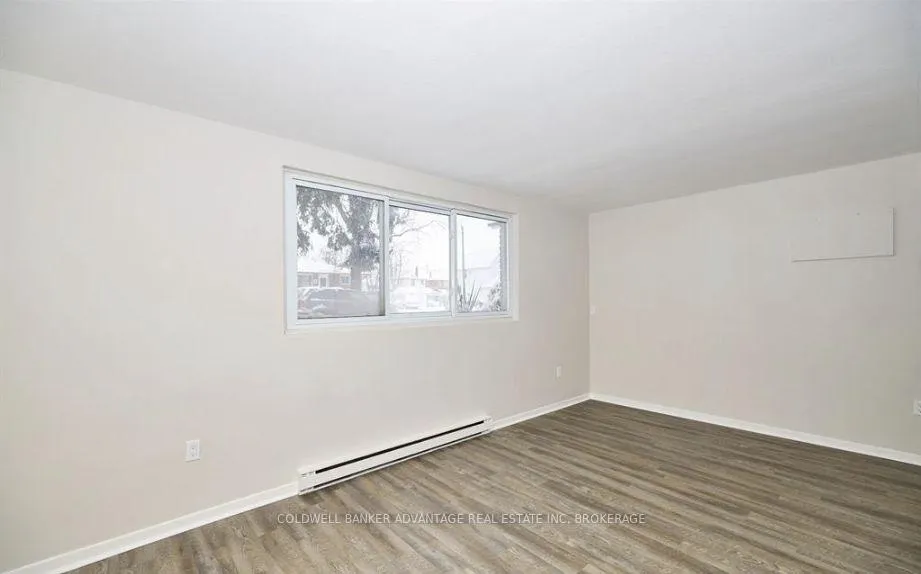 Photo 3 of Unit 1, 136 Wilton Avenue, Welland, Broadway — HOMEH