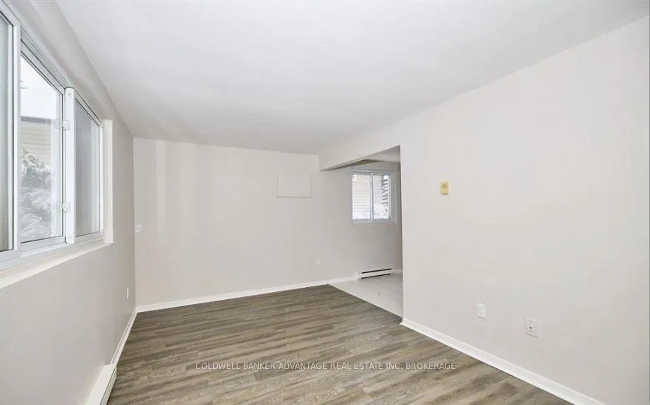 Photo 4 of Unit 1, 136 Wilton Avenue, Welland, Broadway — HOMEH