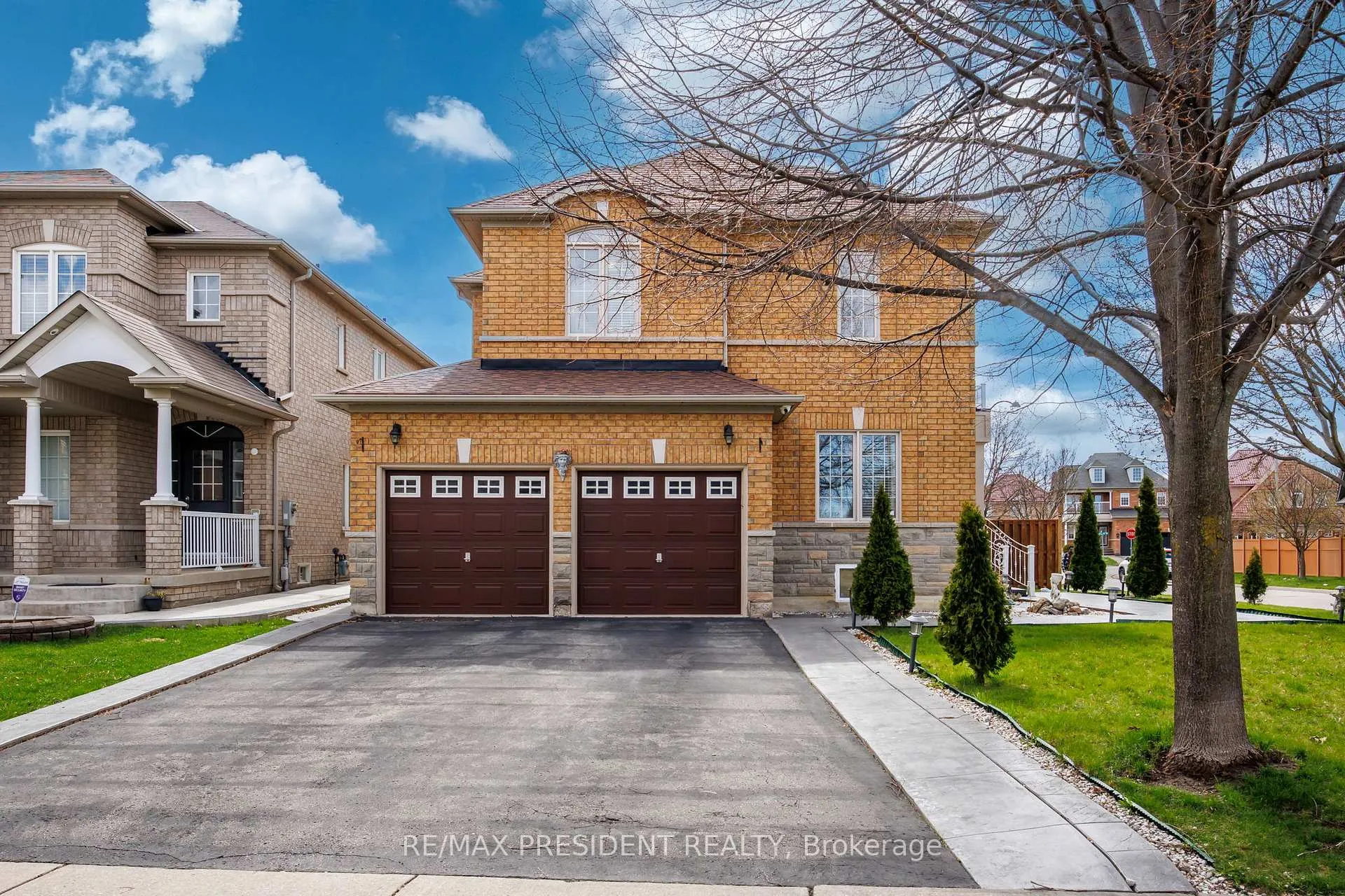 Photo 2 of 3 Kidbrook Road, Brampton, Bram East — HOMEH