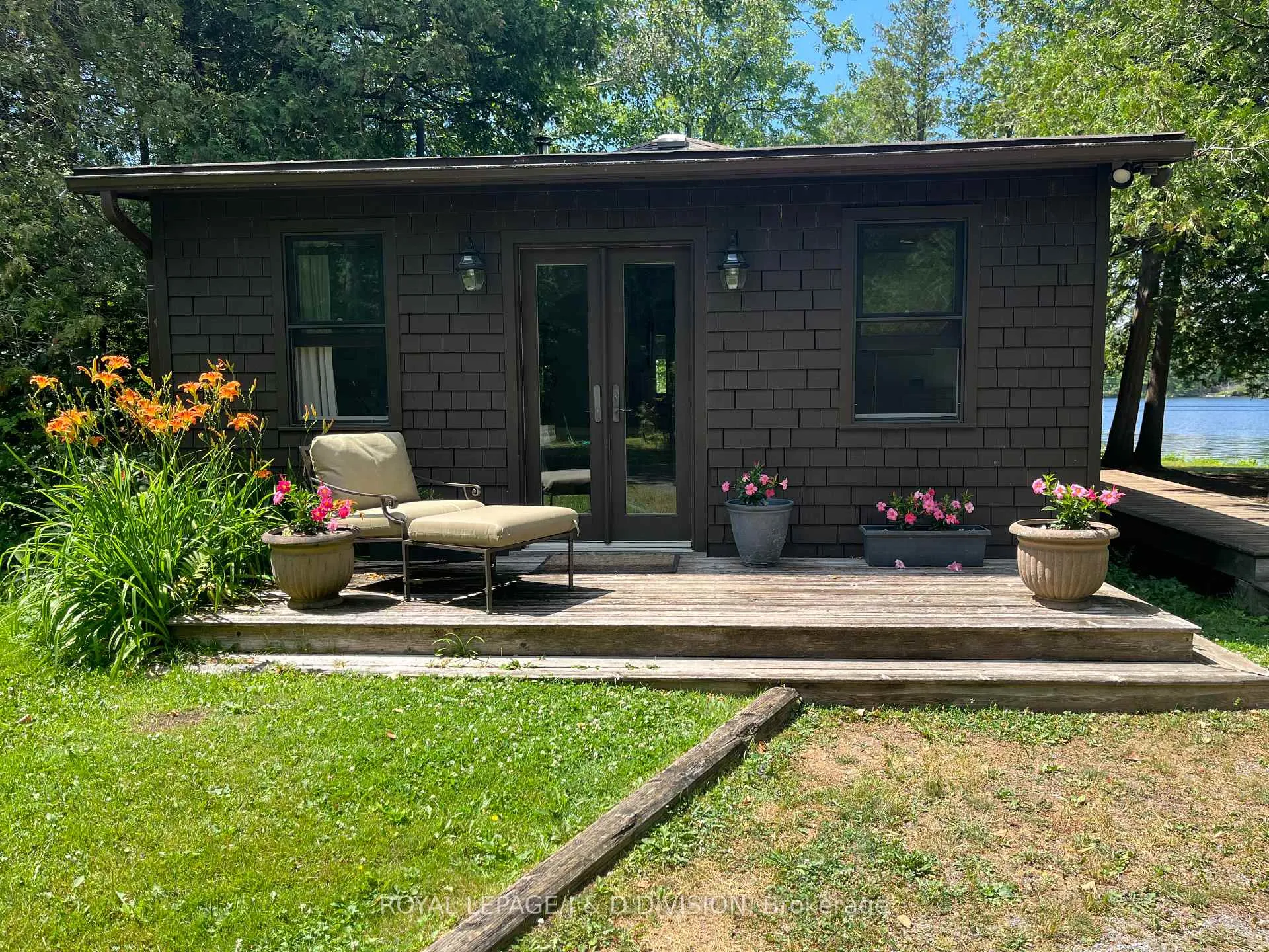 Photo 11 of 2429 Julia Shore Road W, Douro-Dummer — HOMEH