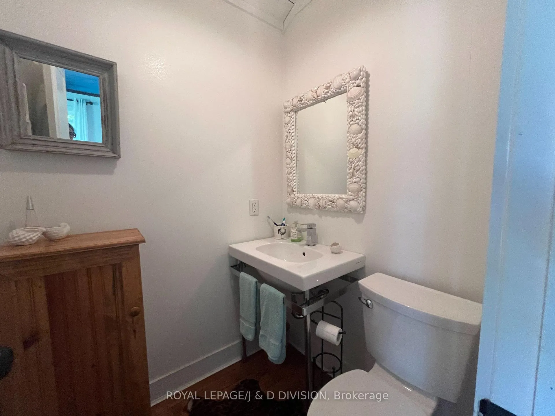 Photo 27 of 2429 Julia Shore Road W, Douro-Dummer — HOMEH