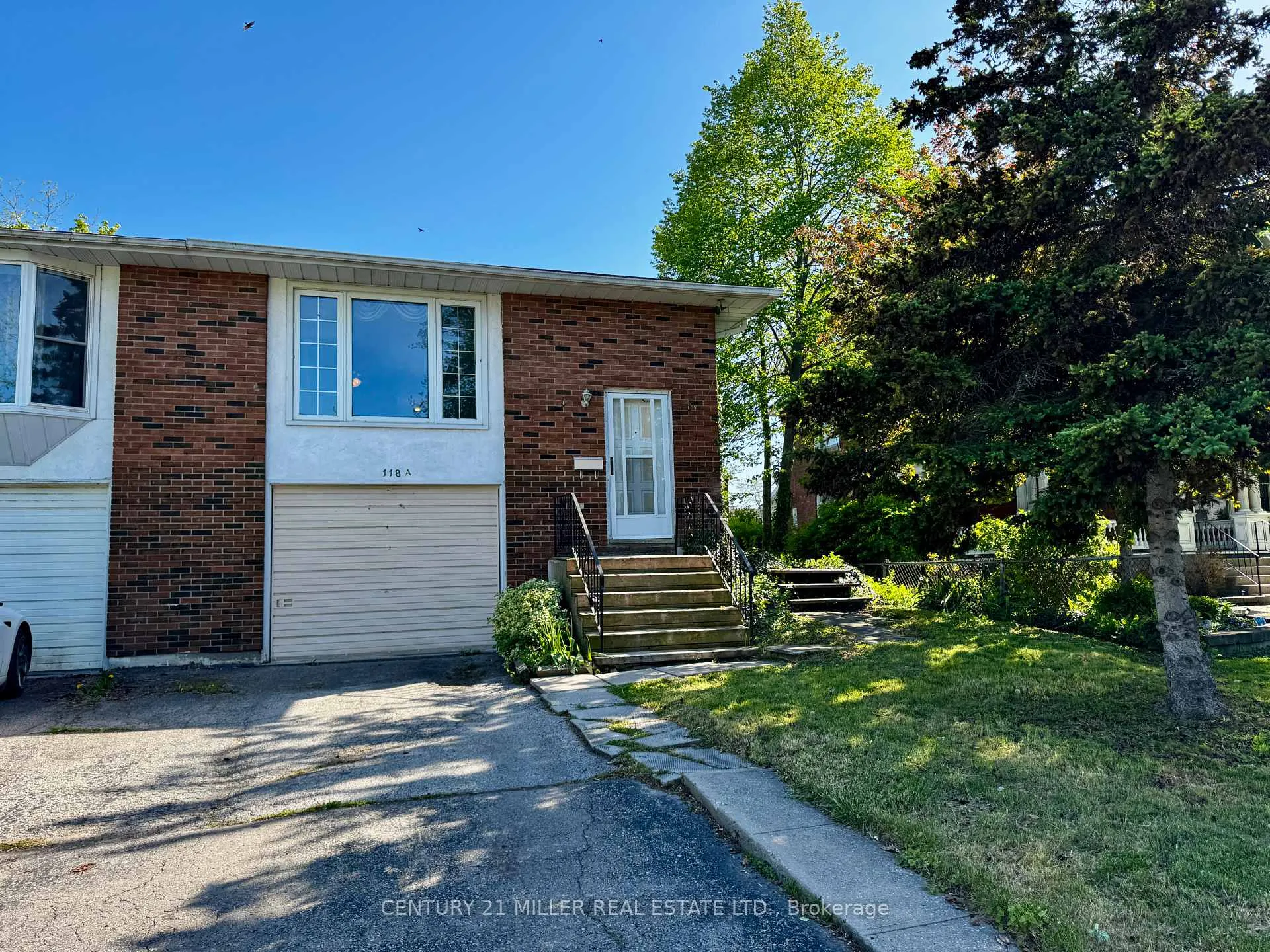 Photo 2 of 118A Lock Street W, Haldimand, Dunnville — HOMEH