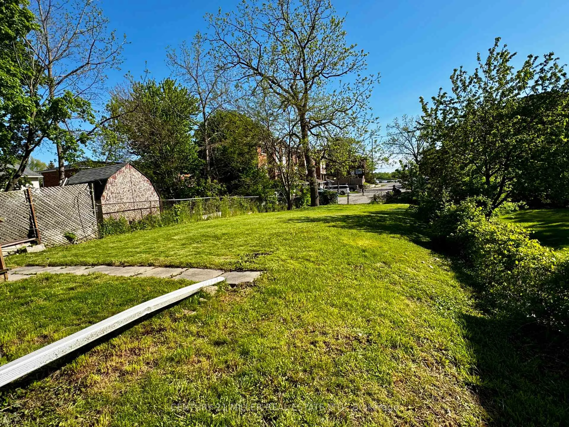 Photo 6 of 118A Lock Street W, Haldimand, Dunnville — HOMEH