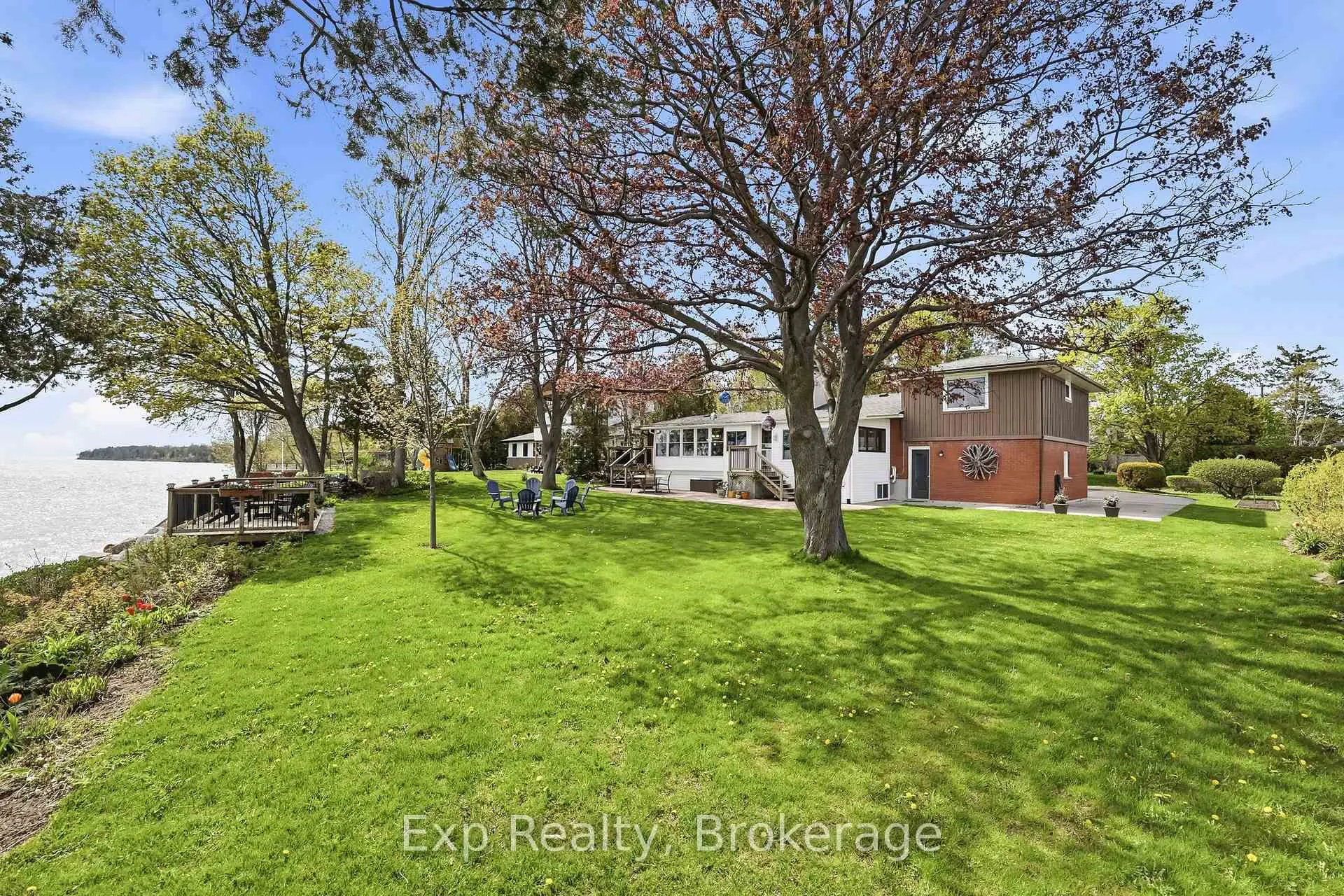 Photo 4 of 10 Cedar Lea Street, Cobourg — HOMEH