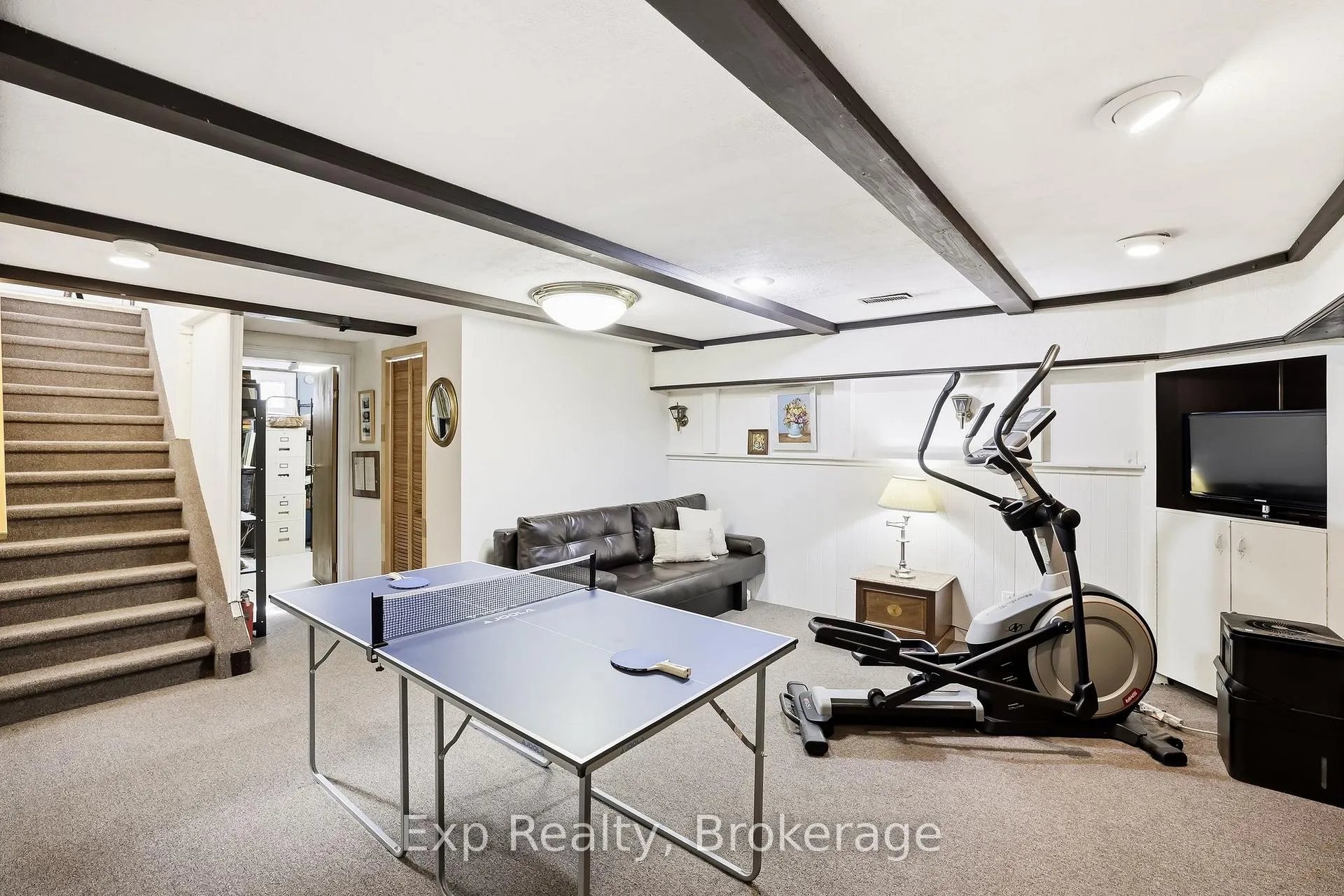 Photo 33 of 10 Cedar Lea Street, Cobourg — HOMEH