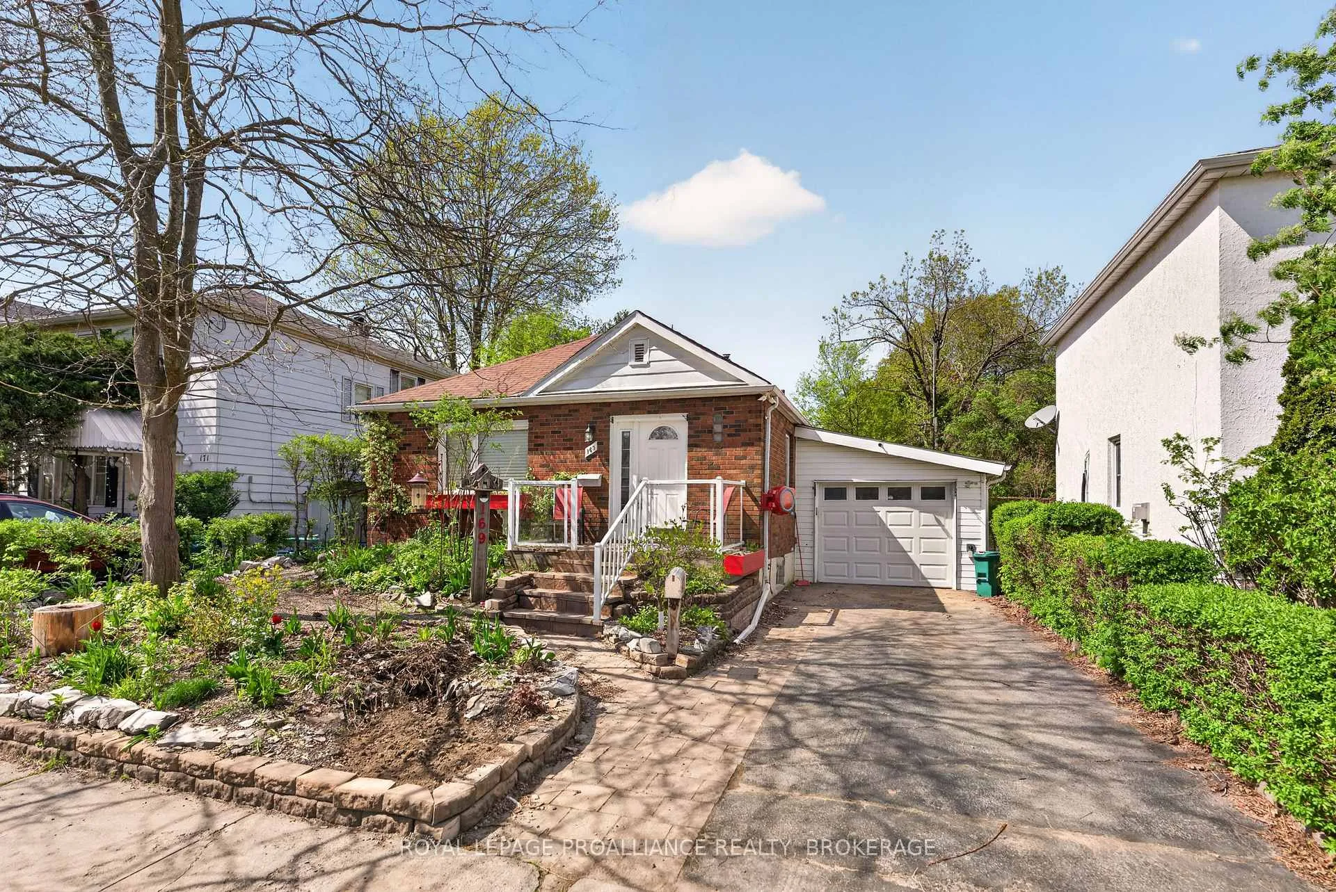 Photo 2 of 169 Carruthers Avenue, Kingston, Central City East — HOMEH