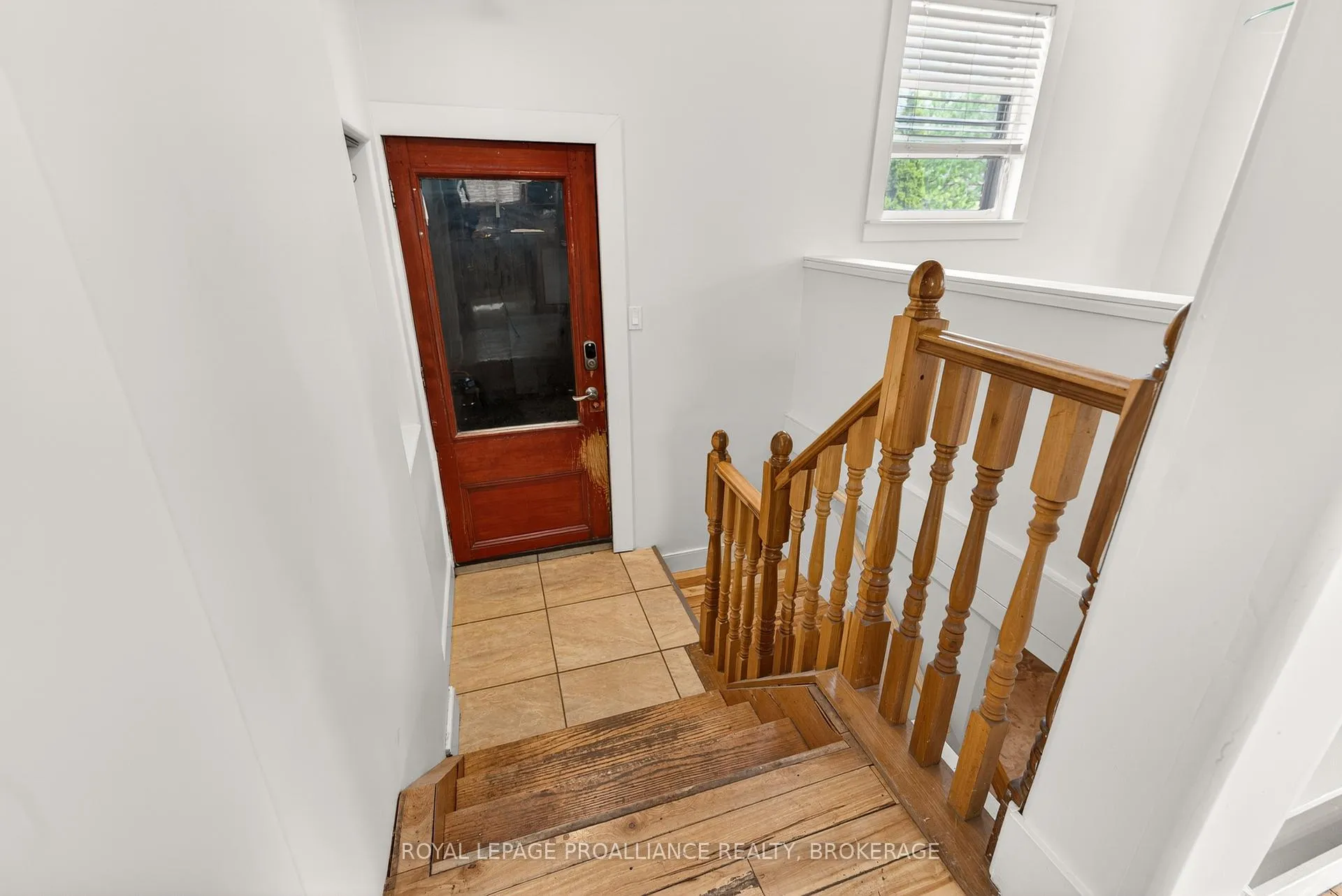 Photo 13 of 169 Carruthers Avenue, Kingston, Central City East — HOMEH