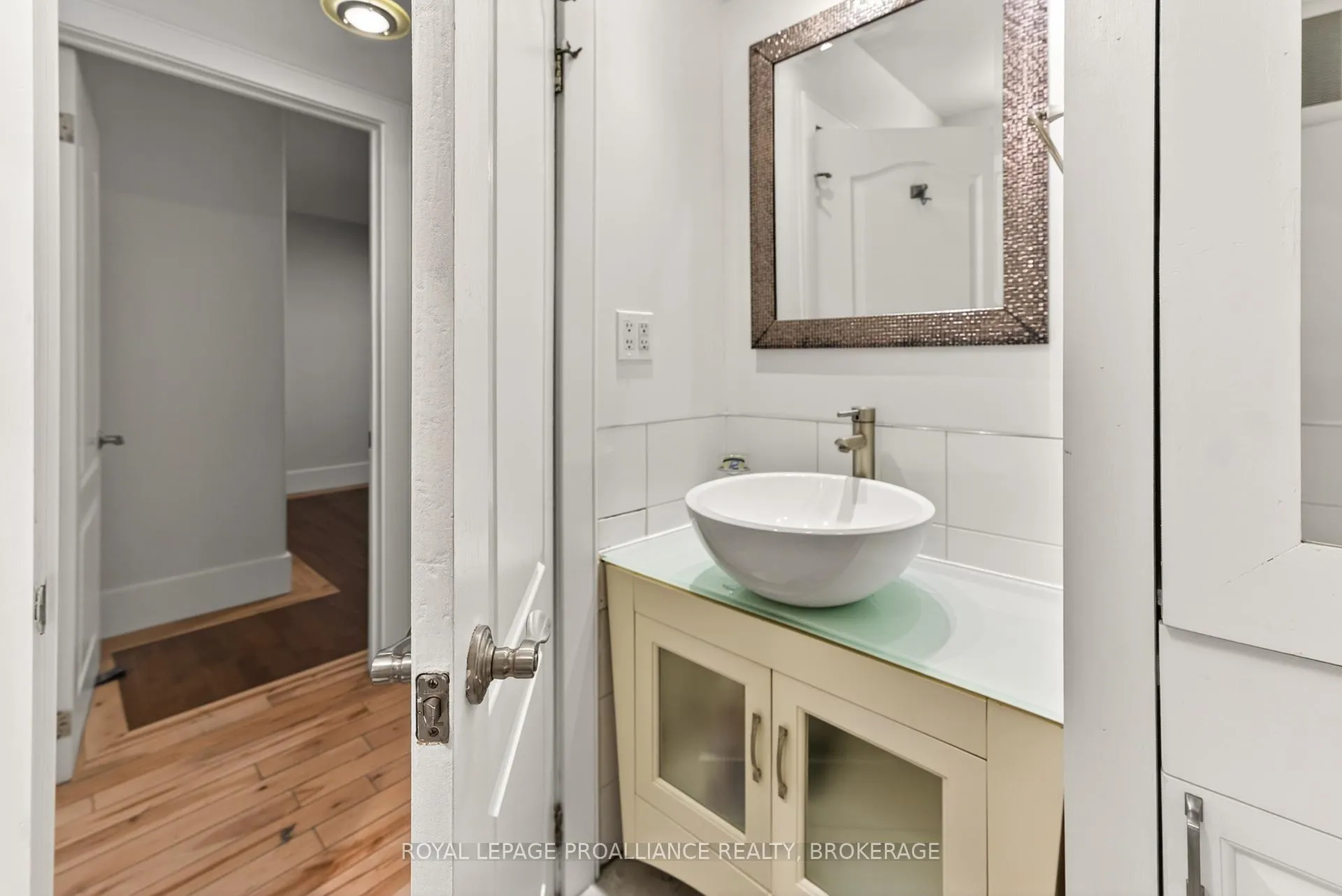 Photo 17 of 169 Carruthers Avenue, Kingston, Central City East — HOMEH
