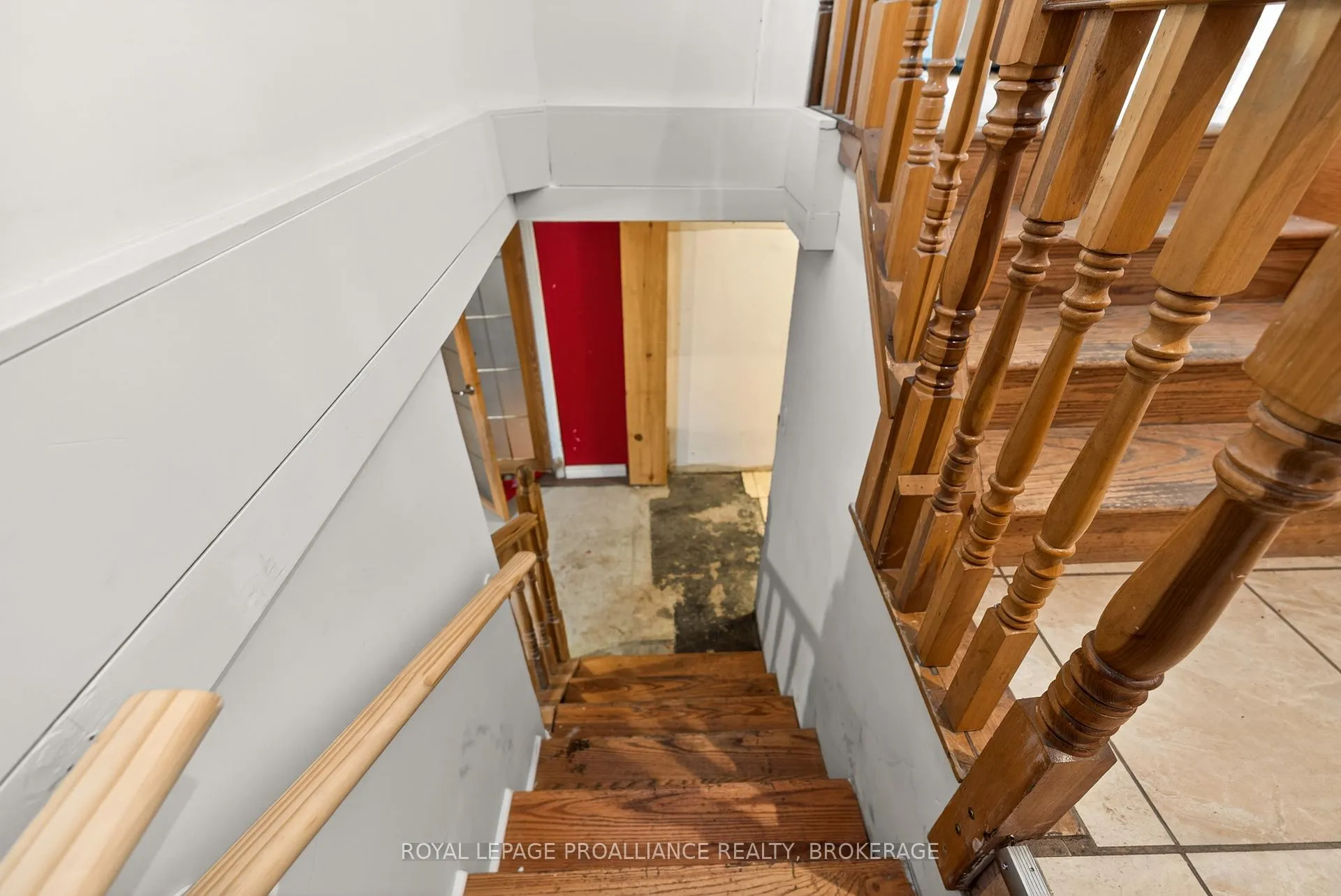 Photo 22 of 169 Carruthers Avenue, Kingston, Central City East — HOMEH