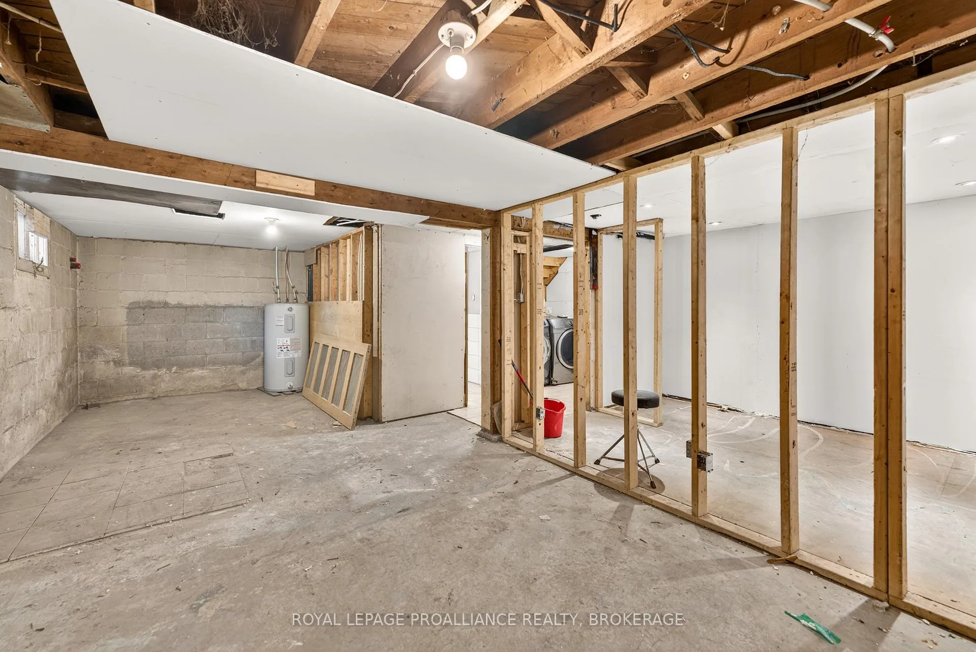 Photo 36 of 169 Carruthers Avenue, Kingston, Central City East — HOMEH