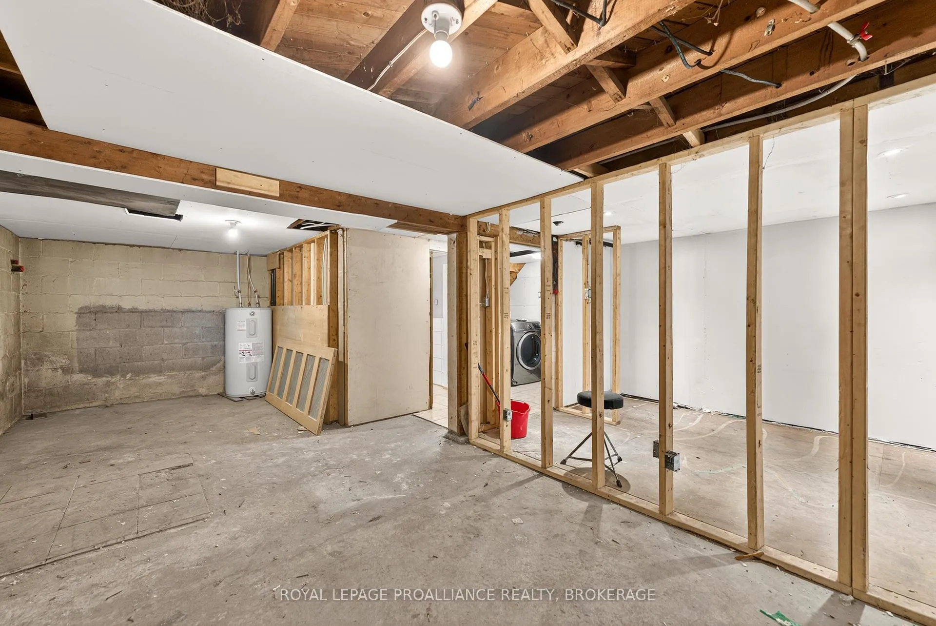 Photo 38 of 169 Carruthers Avenue, Kingston, Central City East — HOMEH